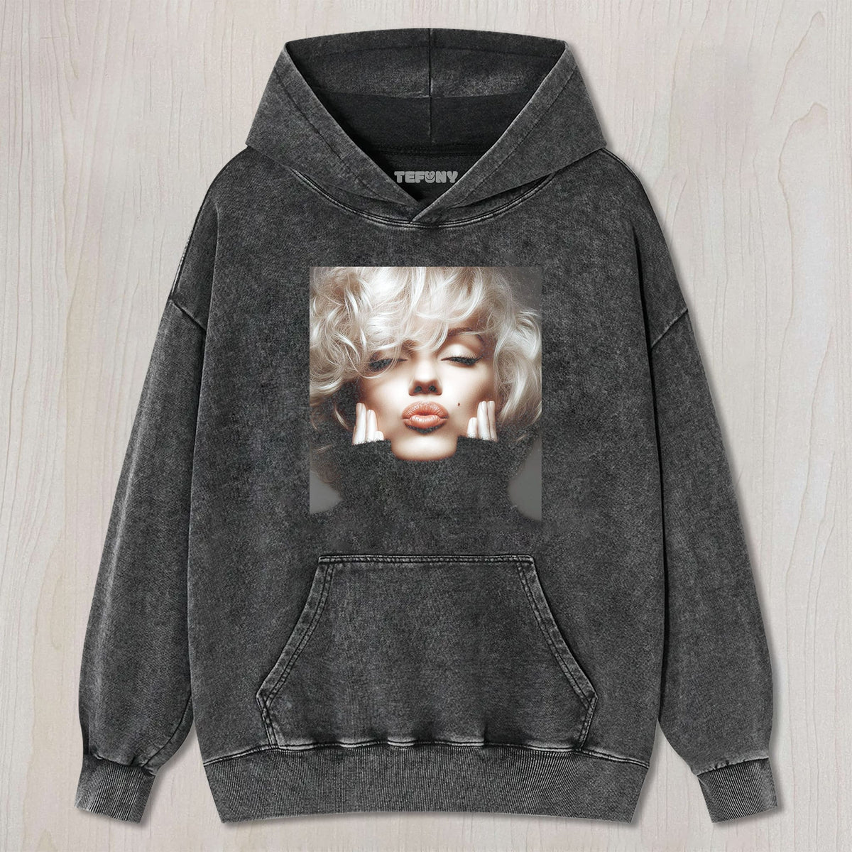 MARILYN MONROE POUTING T-SHIRT