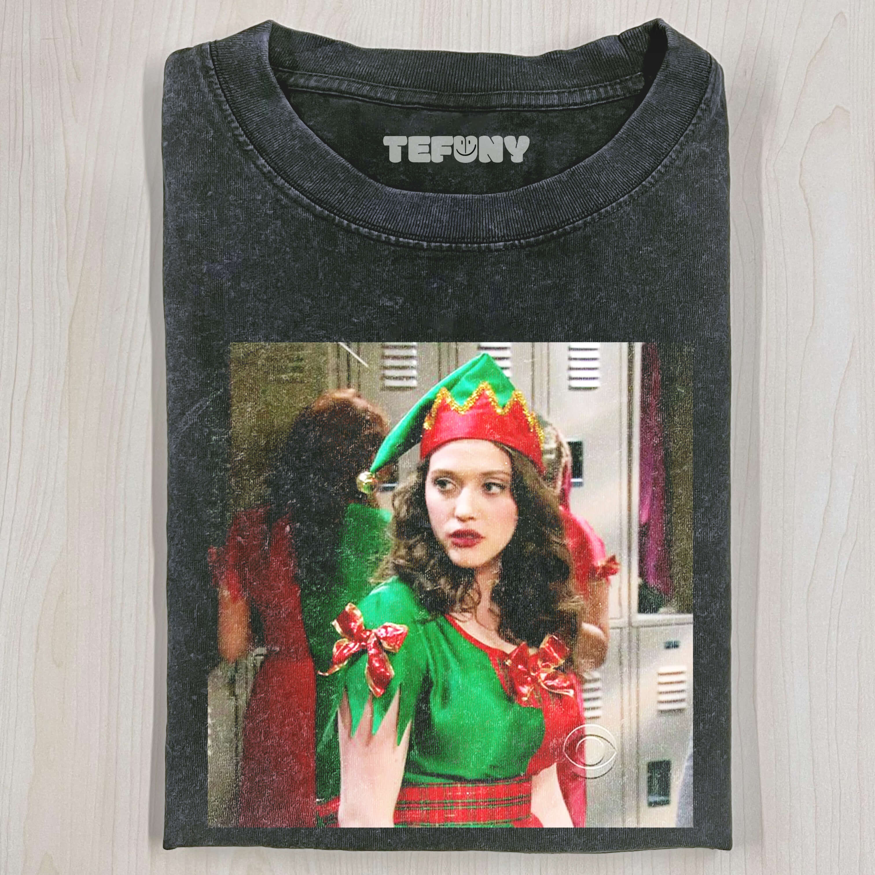 2 BROKE GIRLS MAX T-SHIRT