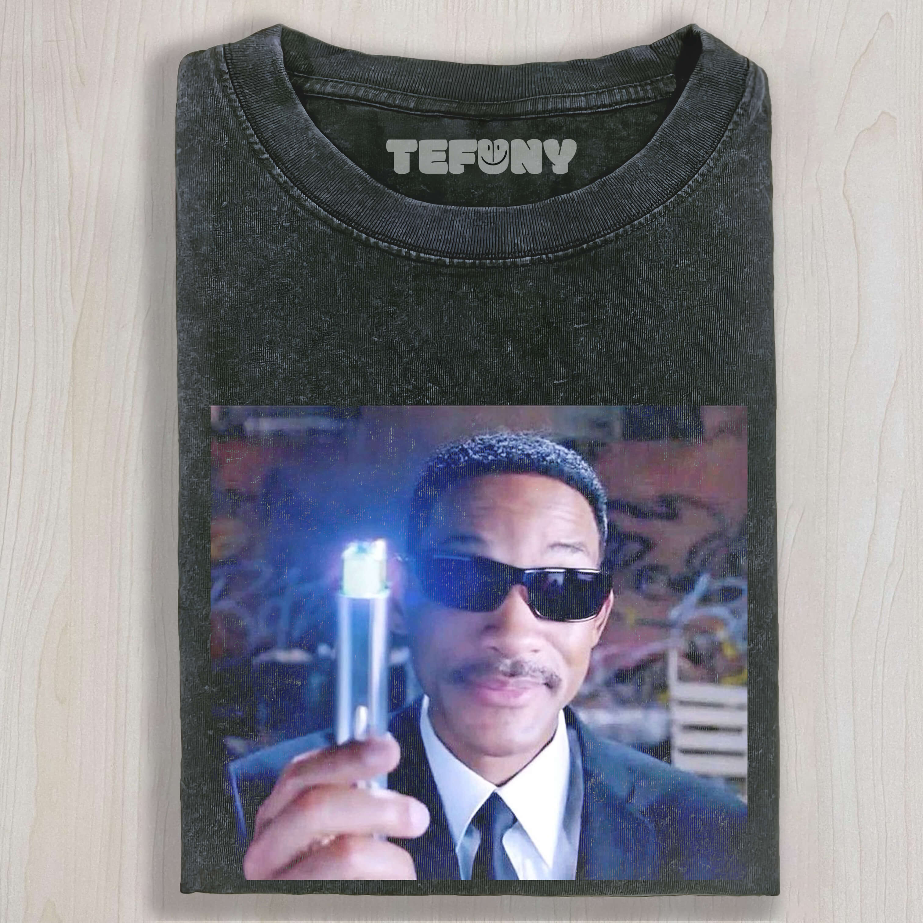 AGENT J HOLDING A NEURALYZER TEE & SWEAT & HOOD