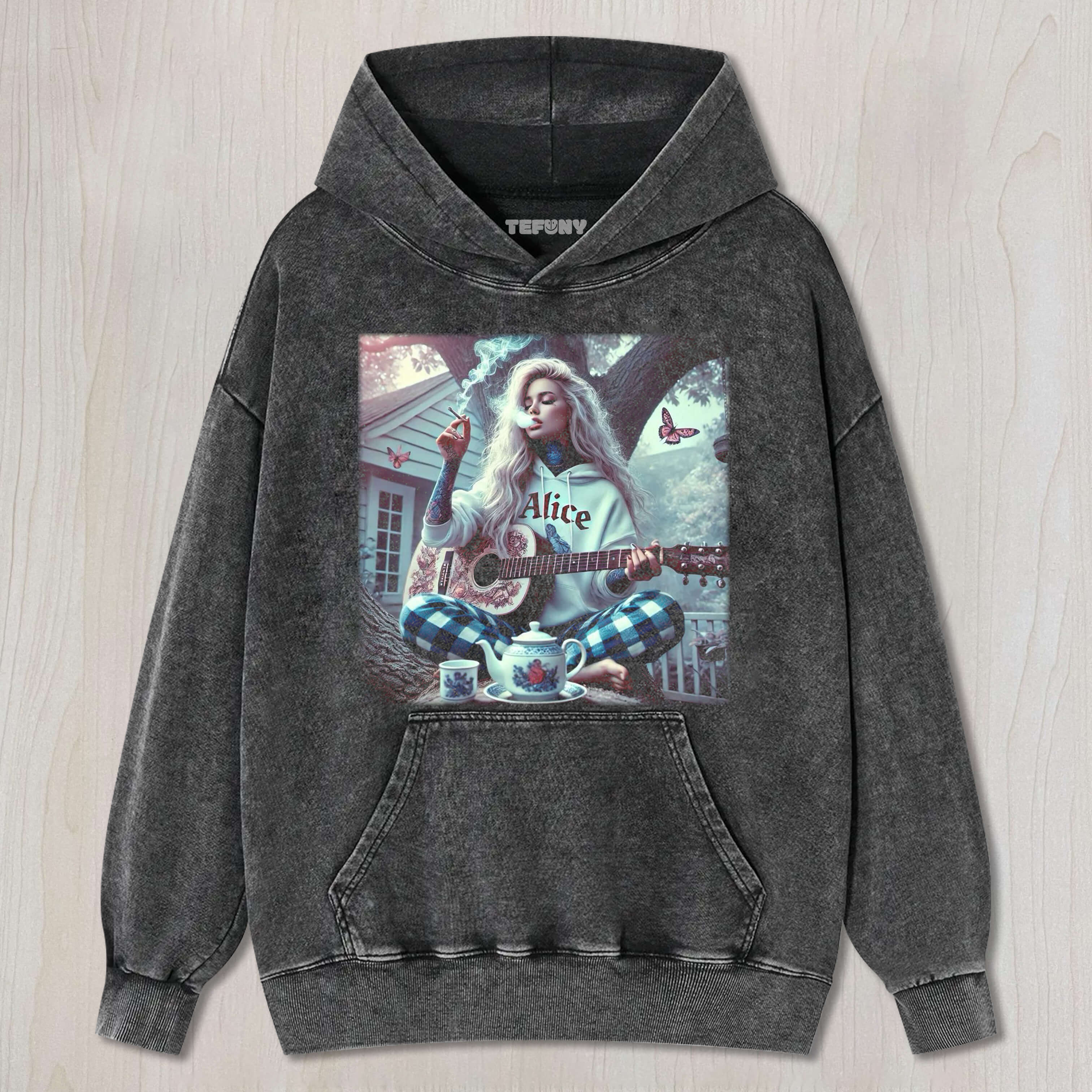 ALICE IS SMOKING UNDER THE TREE TEE & SWEAT & HOOD
