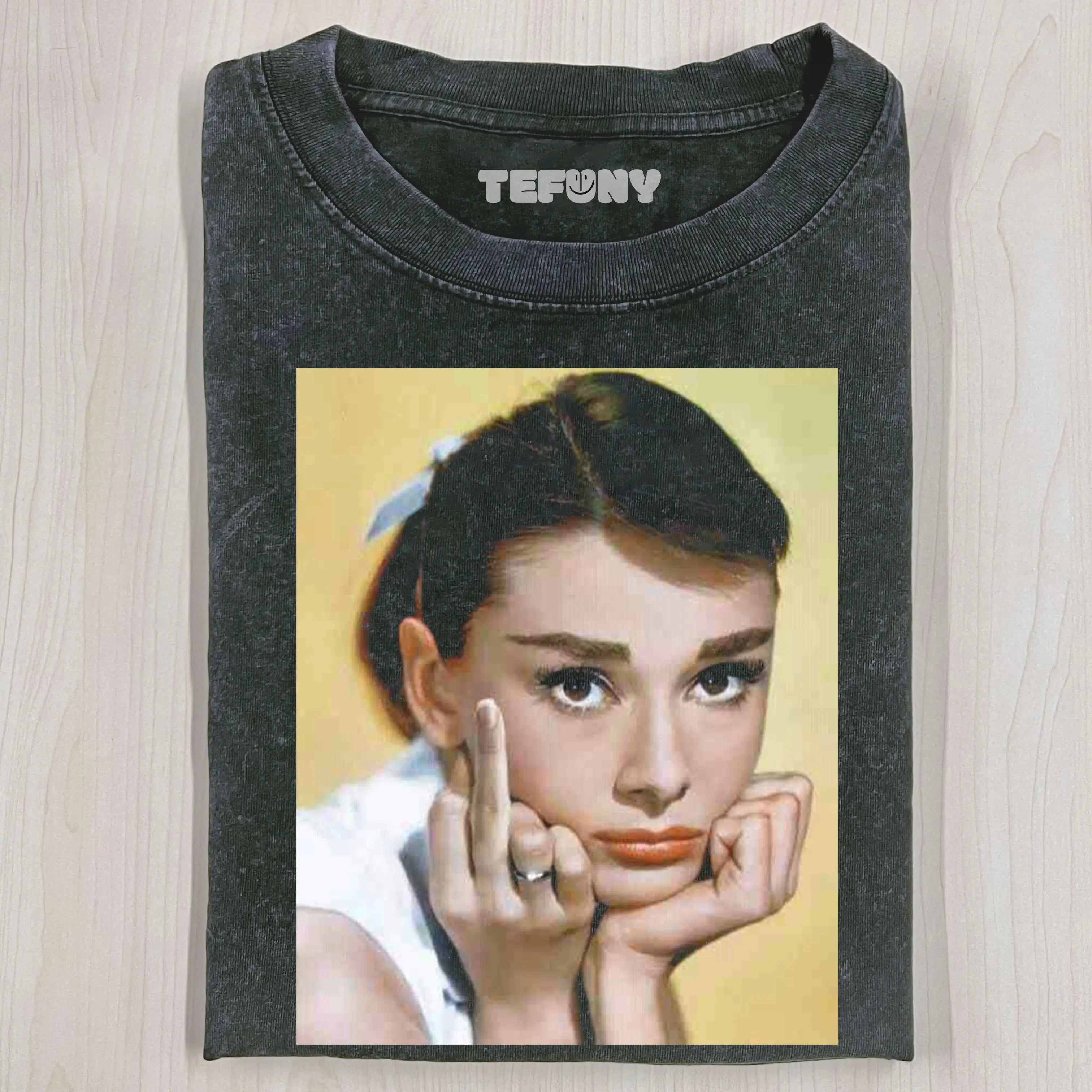 AUDREY HEPBURN T-SHIRT