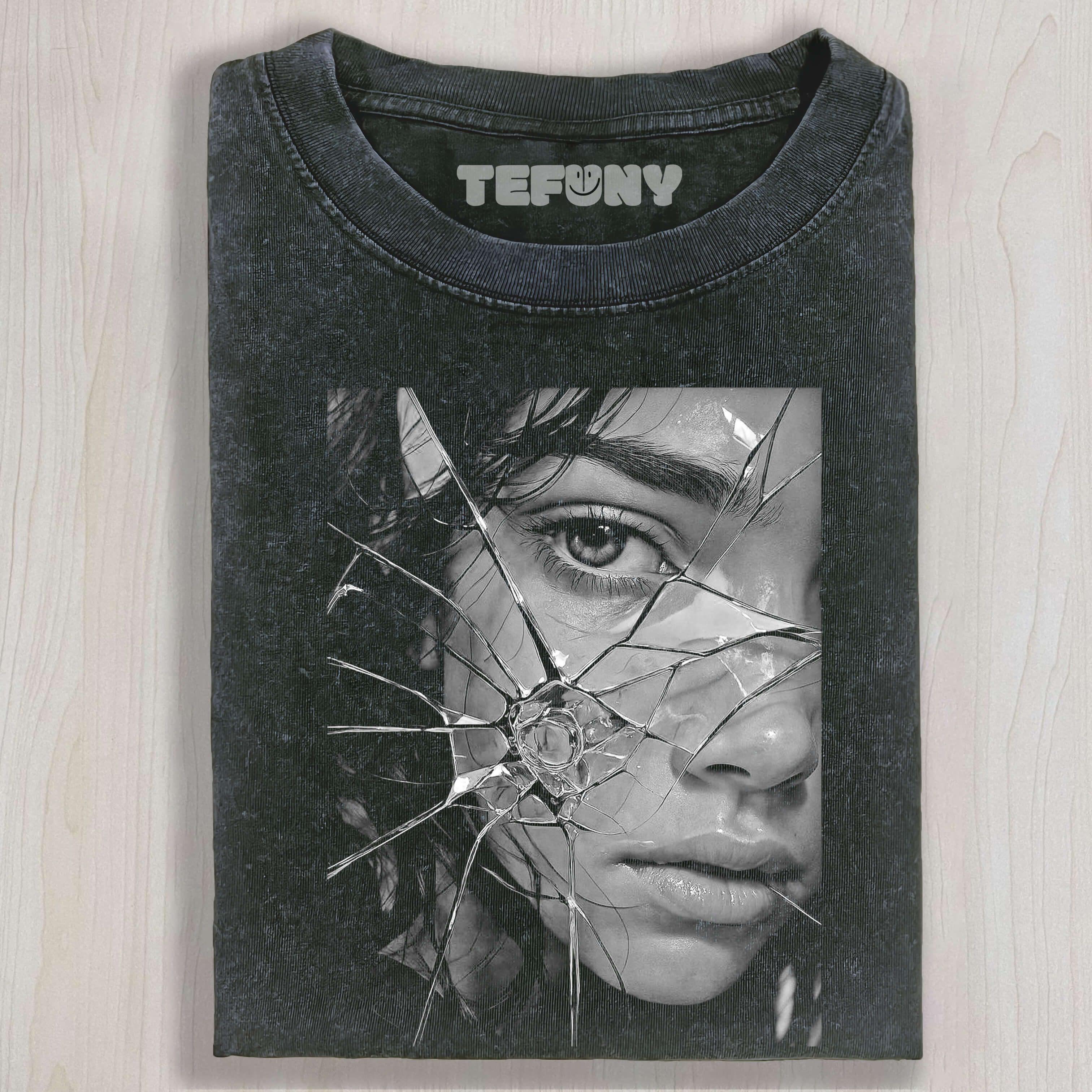 A BEAUTIFUL WOMAN IS REFLECTED IN THE BROKEN MIRROR T-SHIRT & LONG SLEEVES & HOODIES