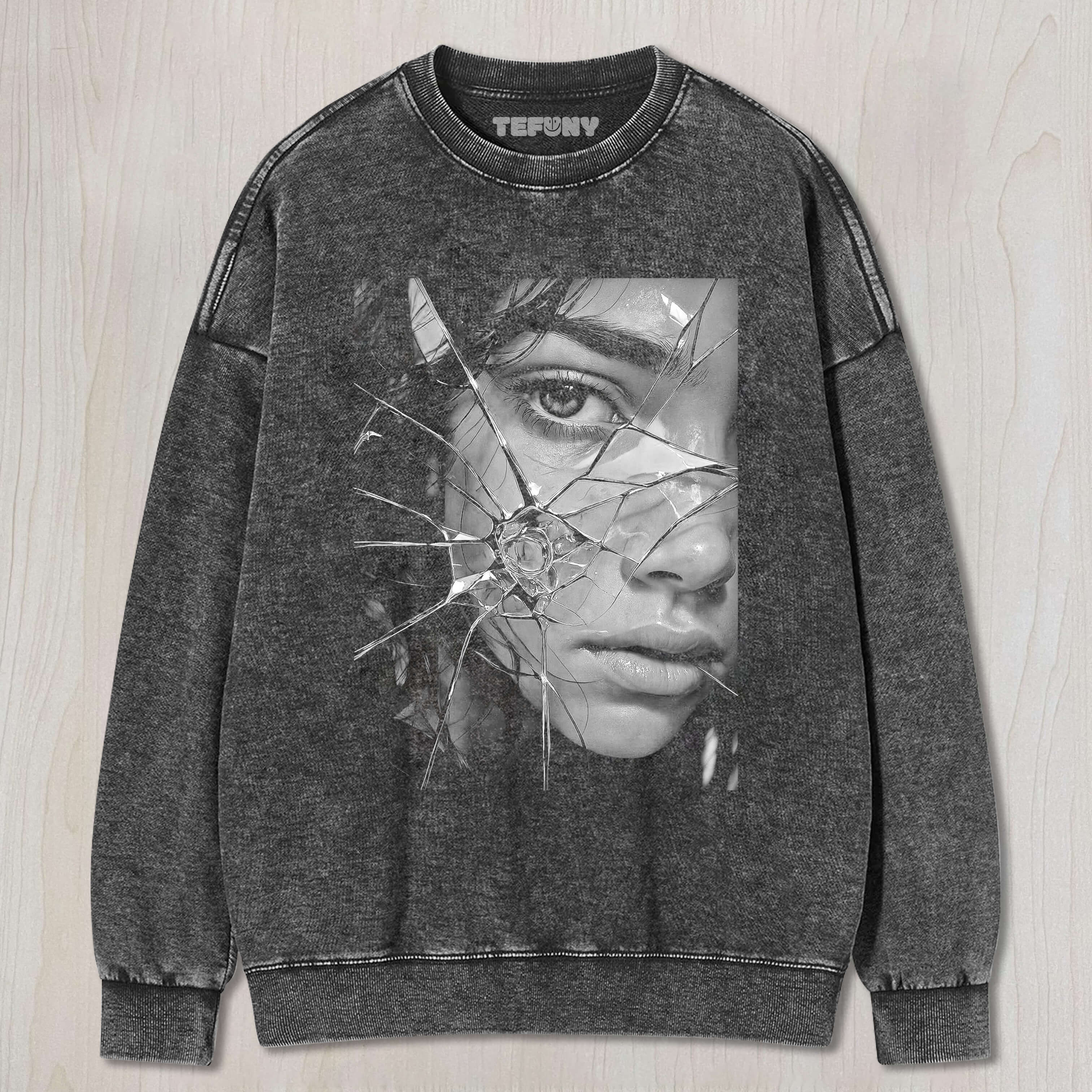A BEAUTIFUL WOMAN IS REFLECTED IN THE BROKEN MIRROR T-SHIRT & LONG SLEEVES & HOODIES