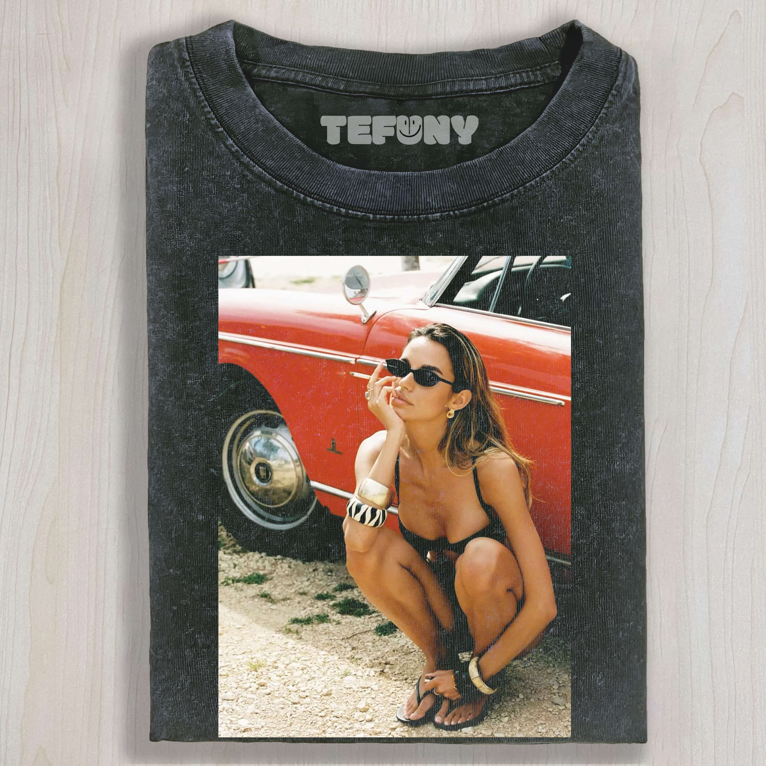 A BEAUTIFUL WOMAN WAS SQUATTING NEXT TO THE CAR SMOKING T-SHIRT