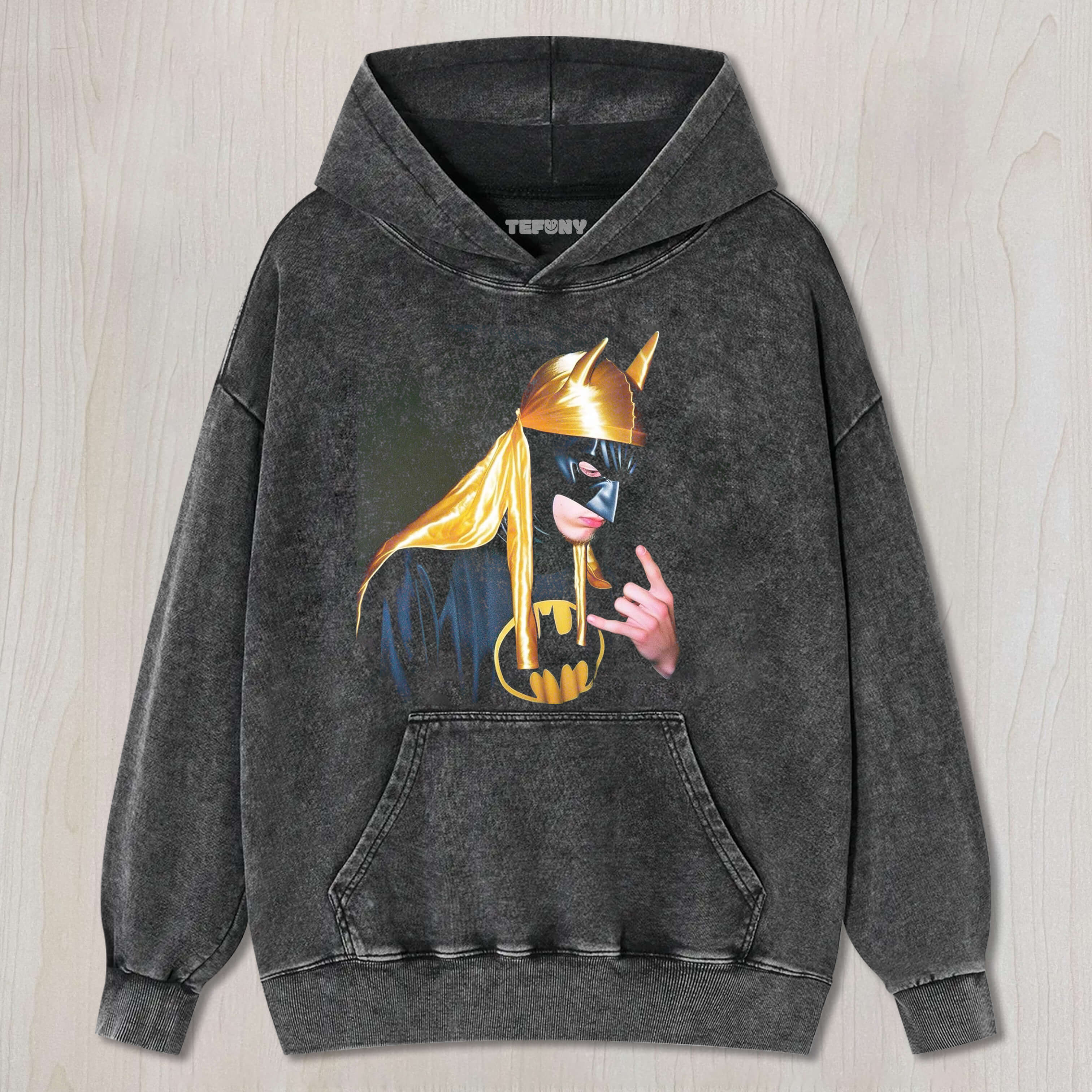 BATMAN WEARING A YELLOW BANDANA TEE & SWEAT & HOOD