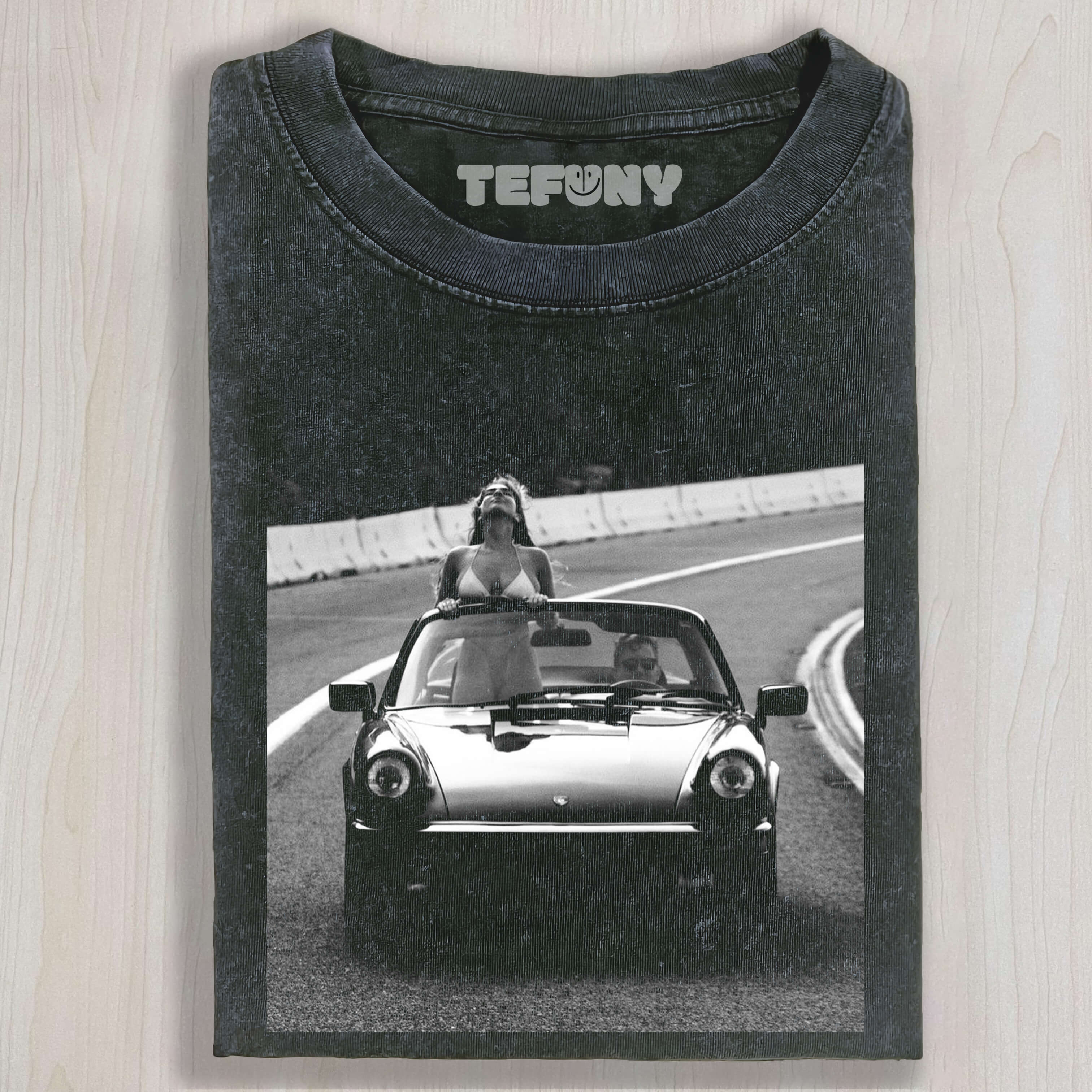 BEAUTIFUL WOMAN ENJOYING THE BREEZE IN THE CAR T-SHIRT