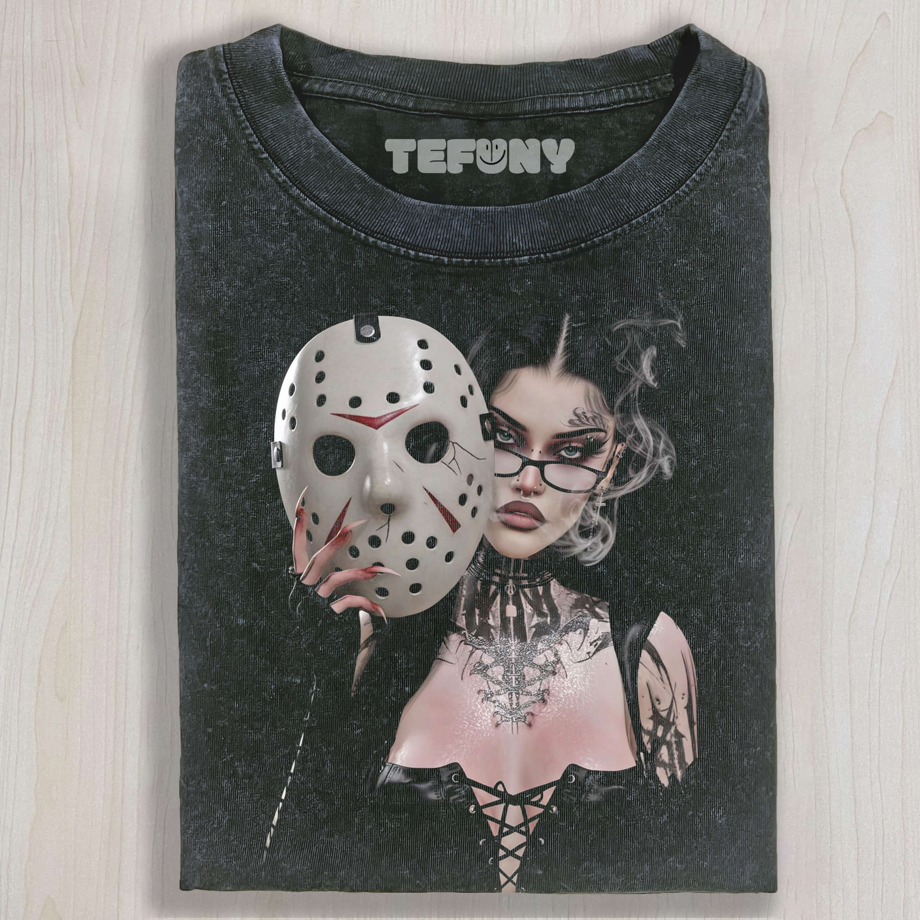 BEAUTIFUL WOMAN HOLDING A JASON VOORHEES MASK T-SHIRT