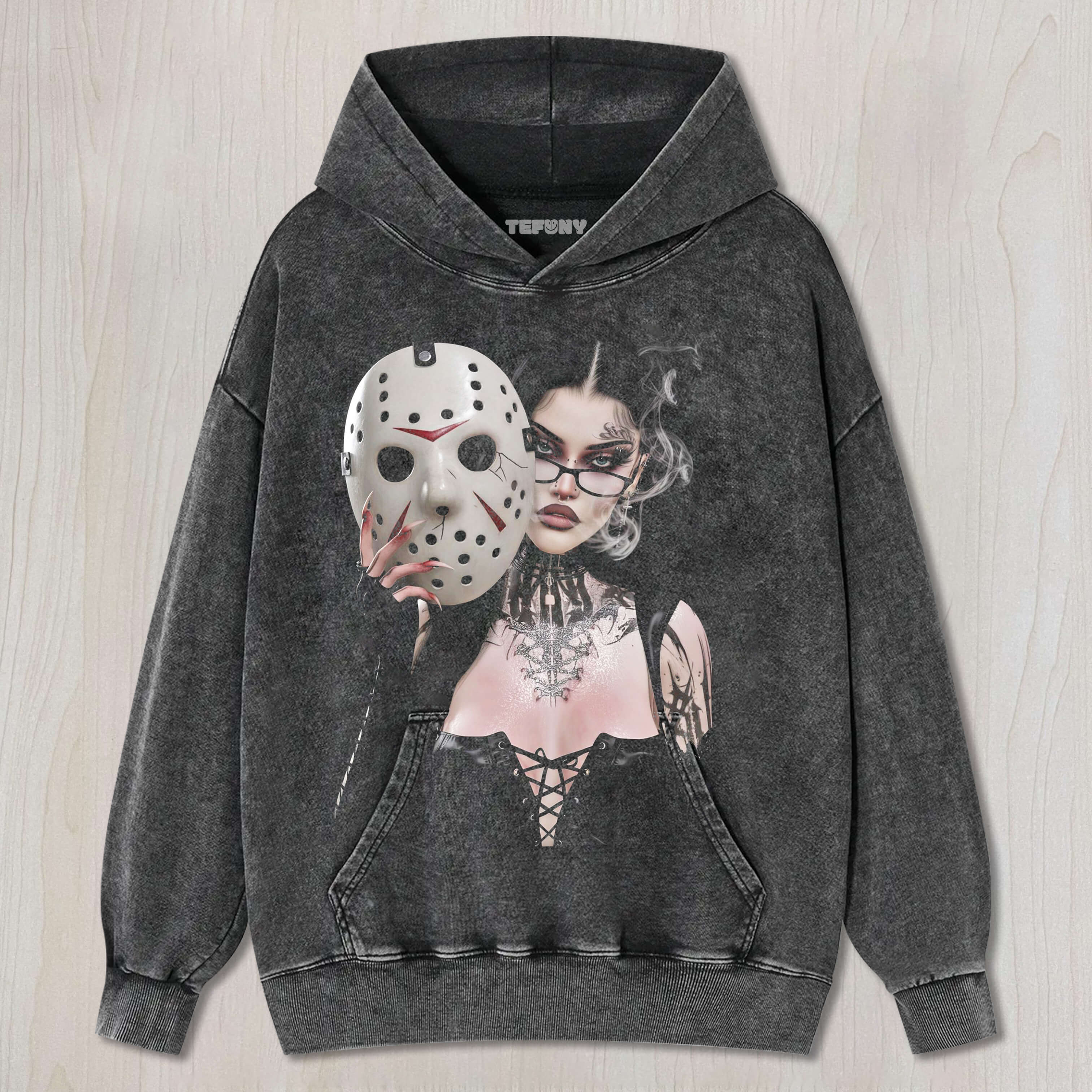 BEAUTIFUL WOMAN HOLDING A JASON VOORHEES MASK T-SHIRT