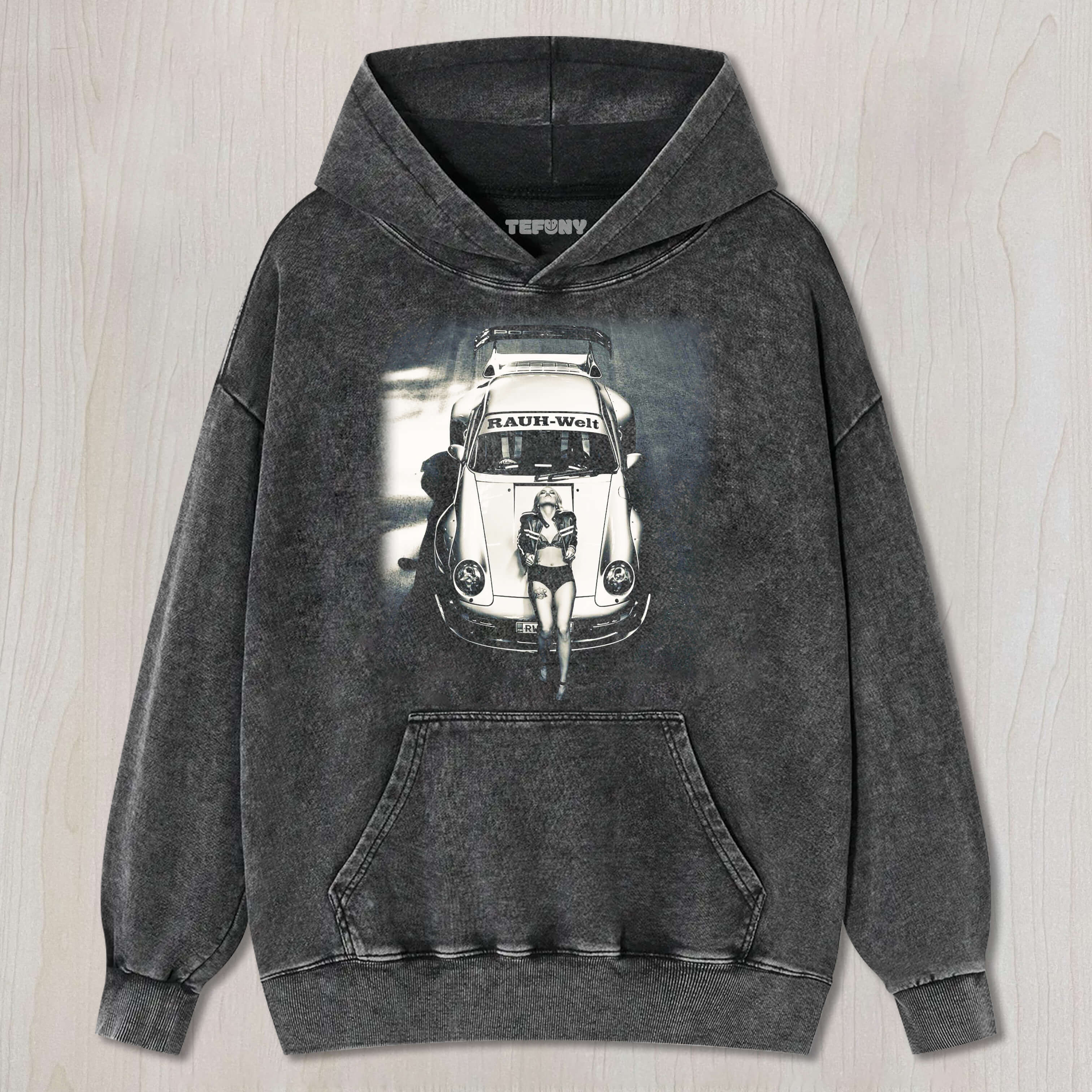 BEAUTIFUL WOMAN LYING ON PORSCHE T-SHIRT