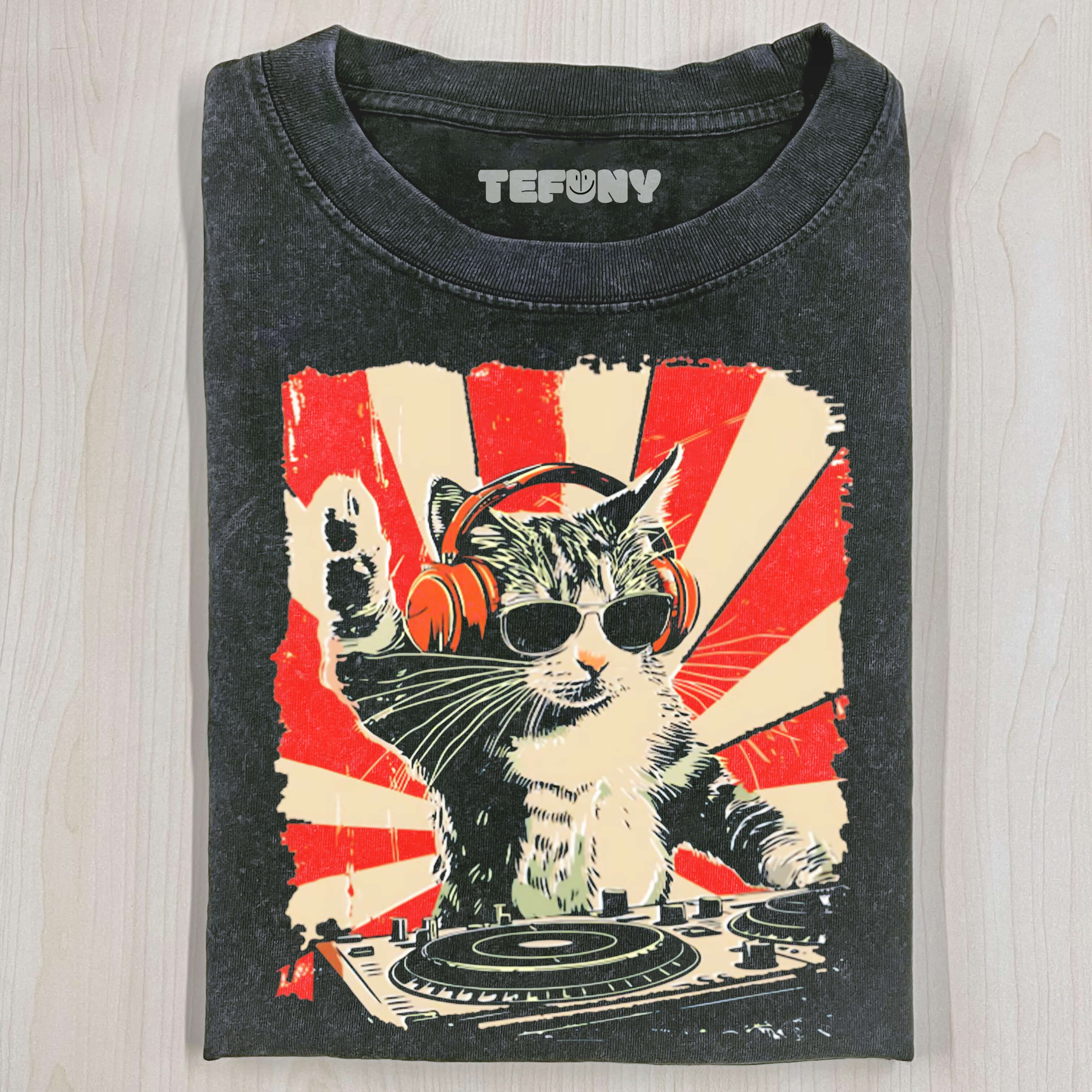 CAT PLAYING DJ T-SHIRT