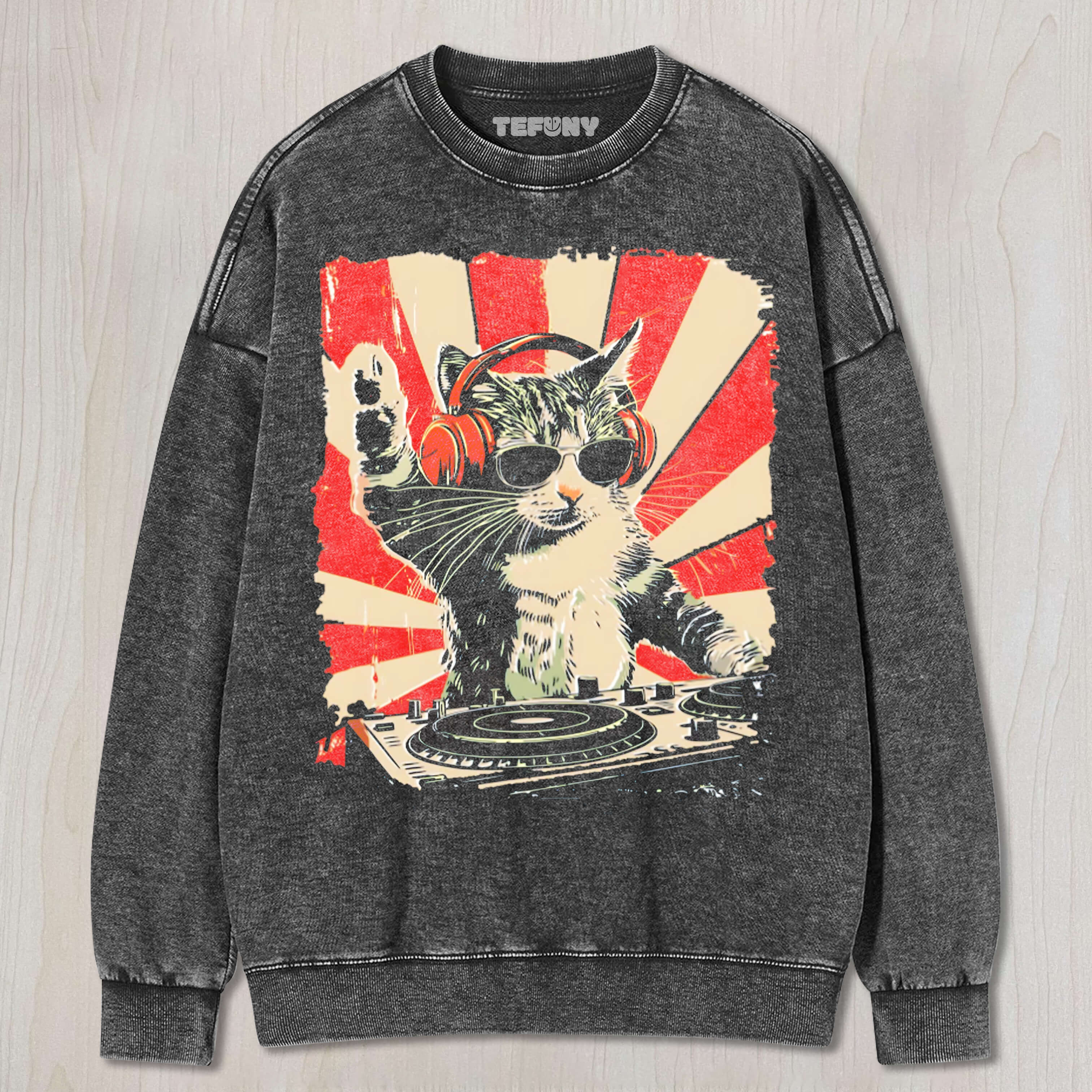 CAT PLAYING DJ T-SHIRT