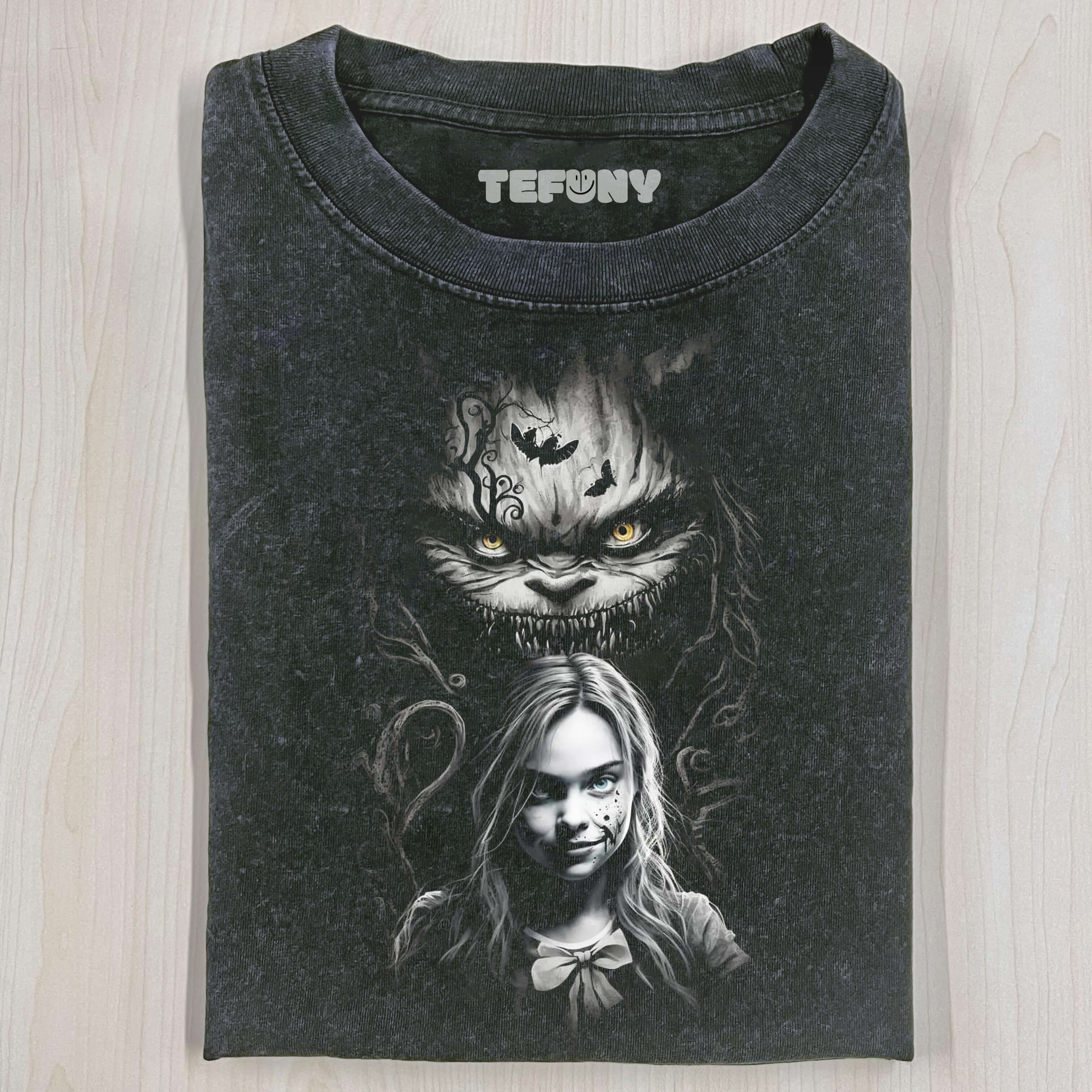 CHESHIRE CAT WITH GIRL T-SHIRT