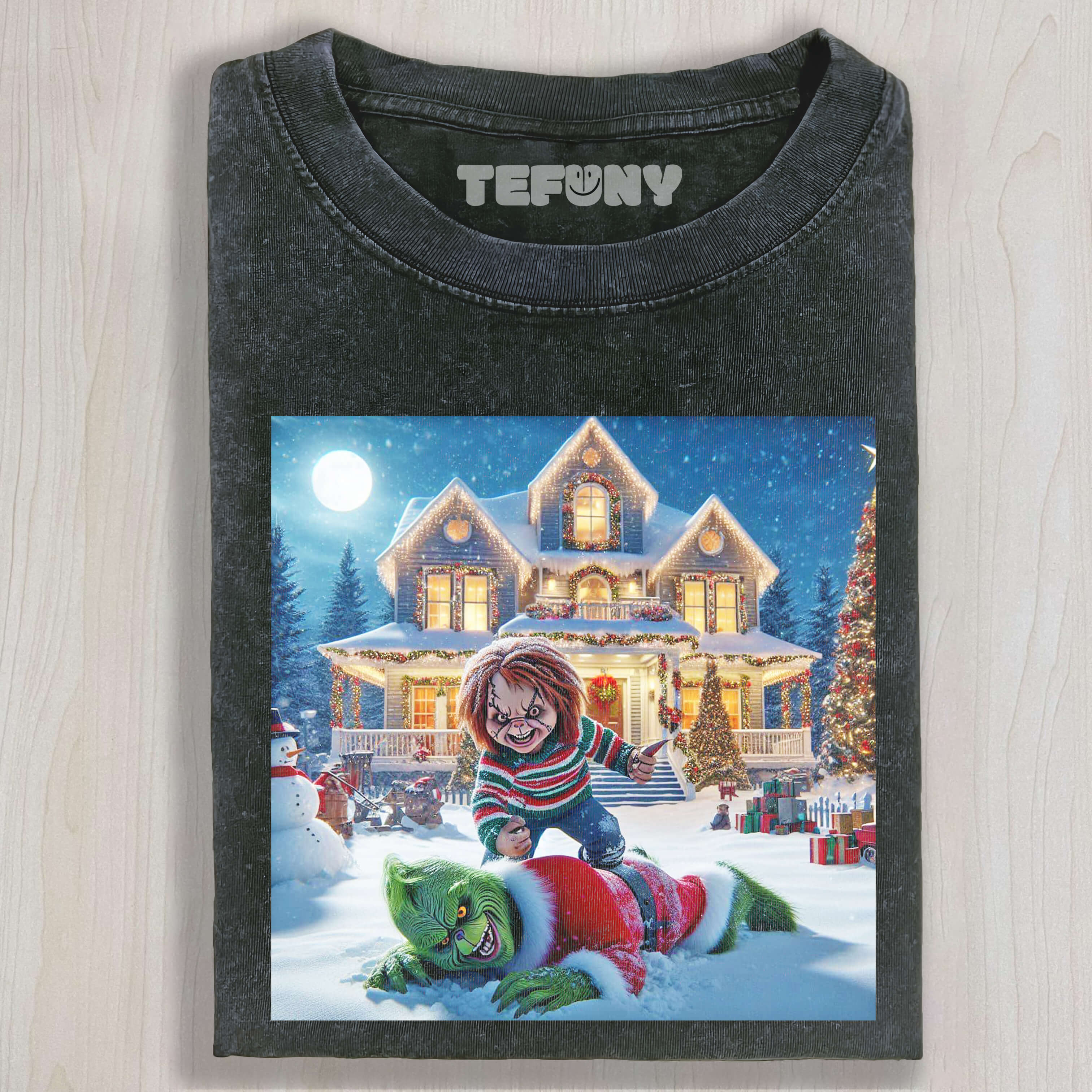 CHUCKY CHASES AFTER THE GRINCH T-SHIRT & LONG SLEEVES & HOODIES