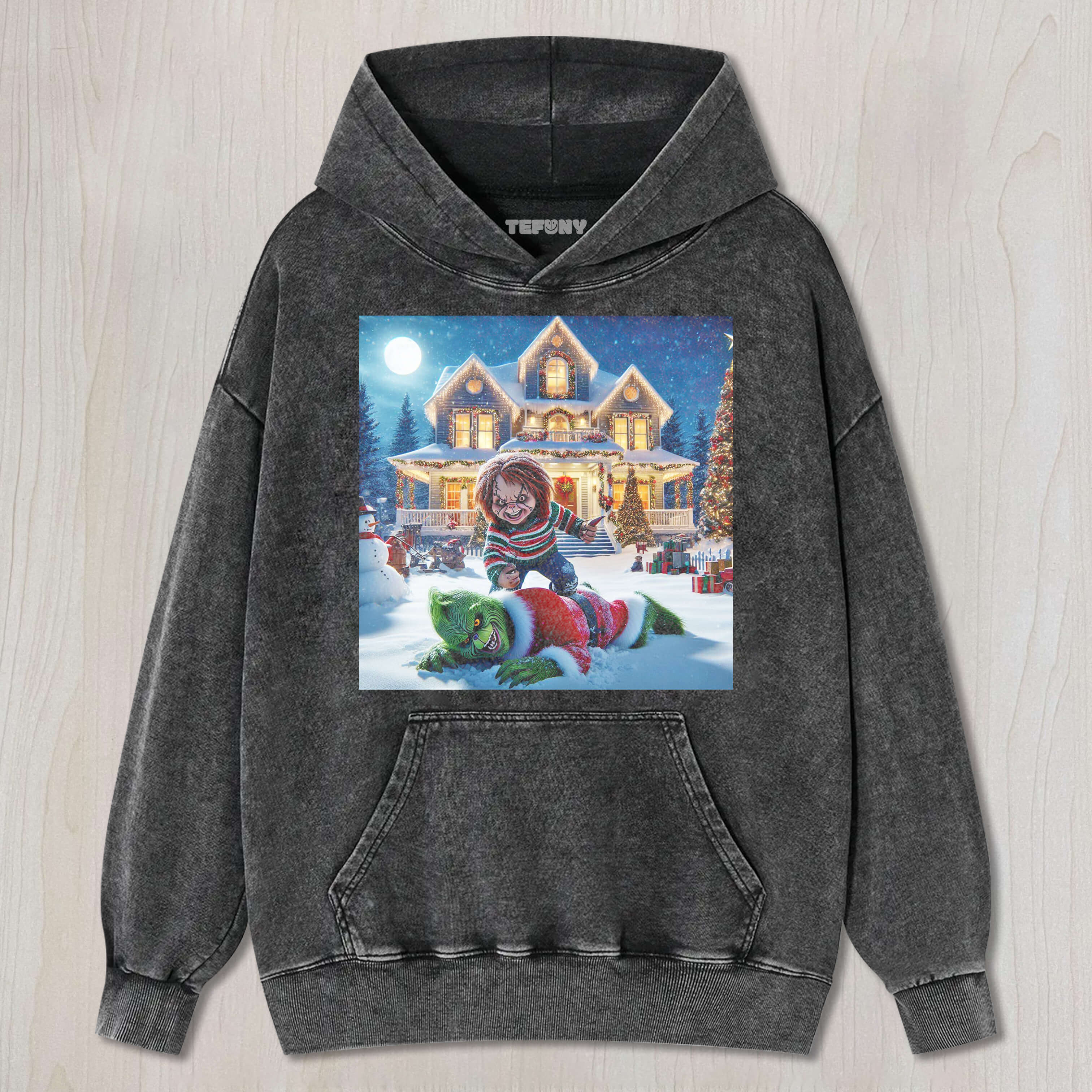 CHUCKY CHASES AFTER THE GRINCH T-SHIRT & LONG SLEEVES & HOODIES