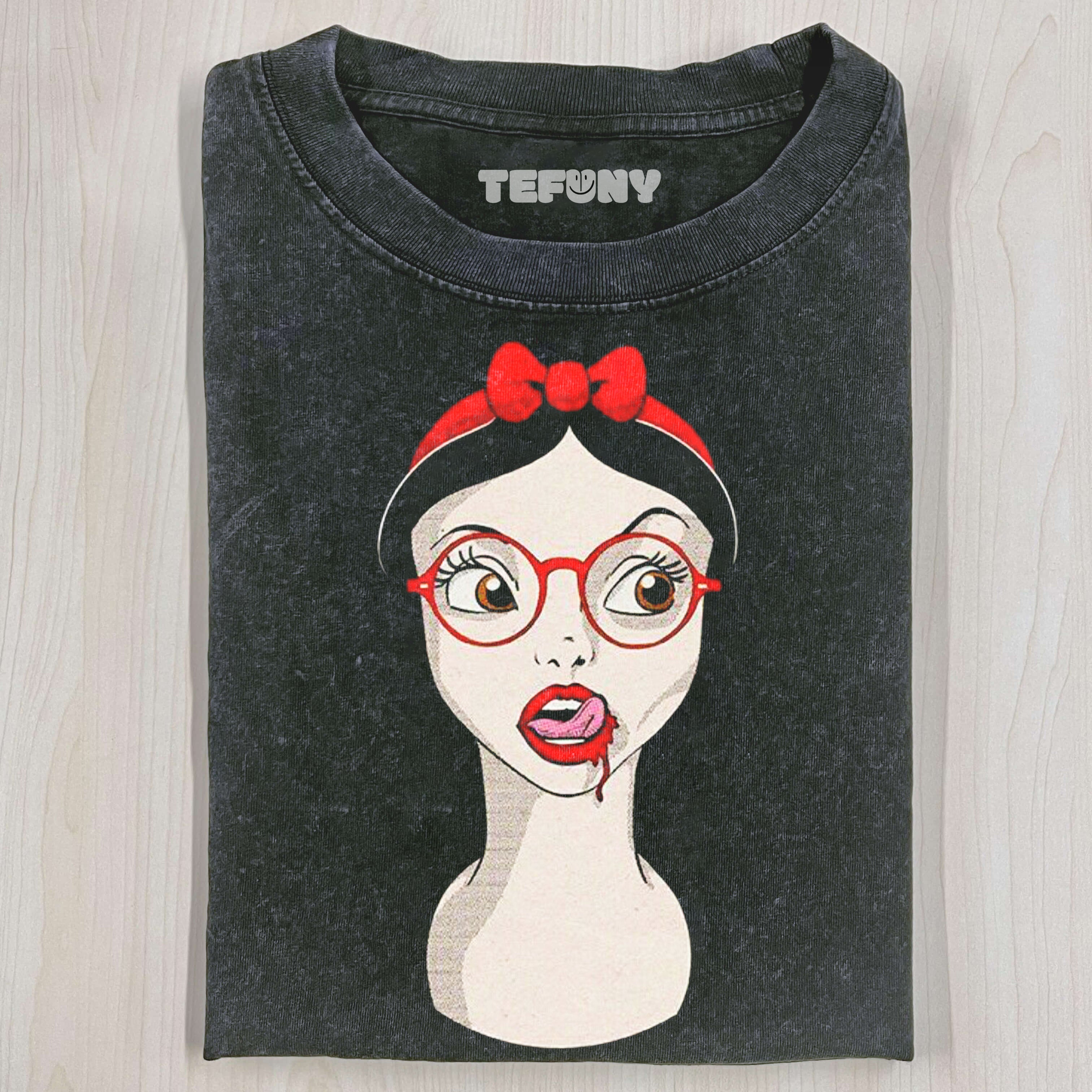 COOL SNOW WHITE T-SHIRT