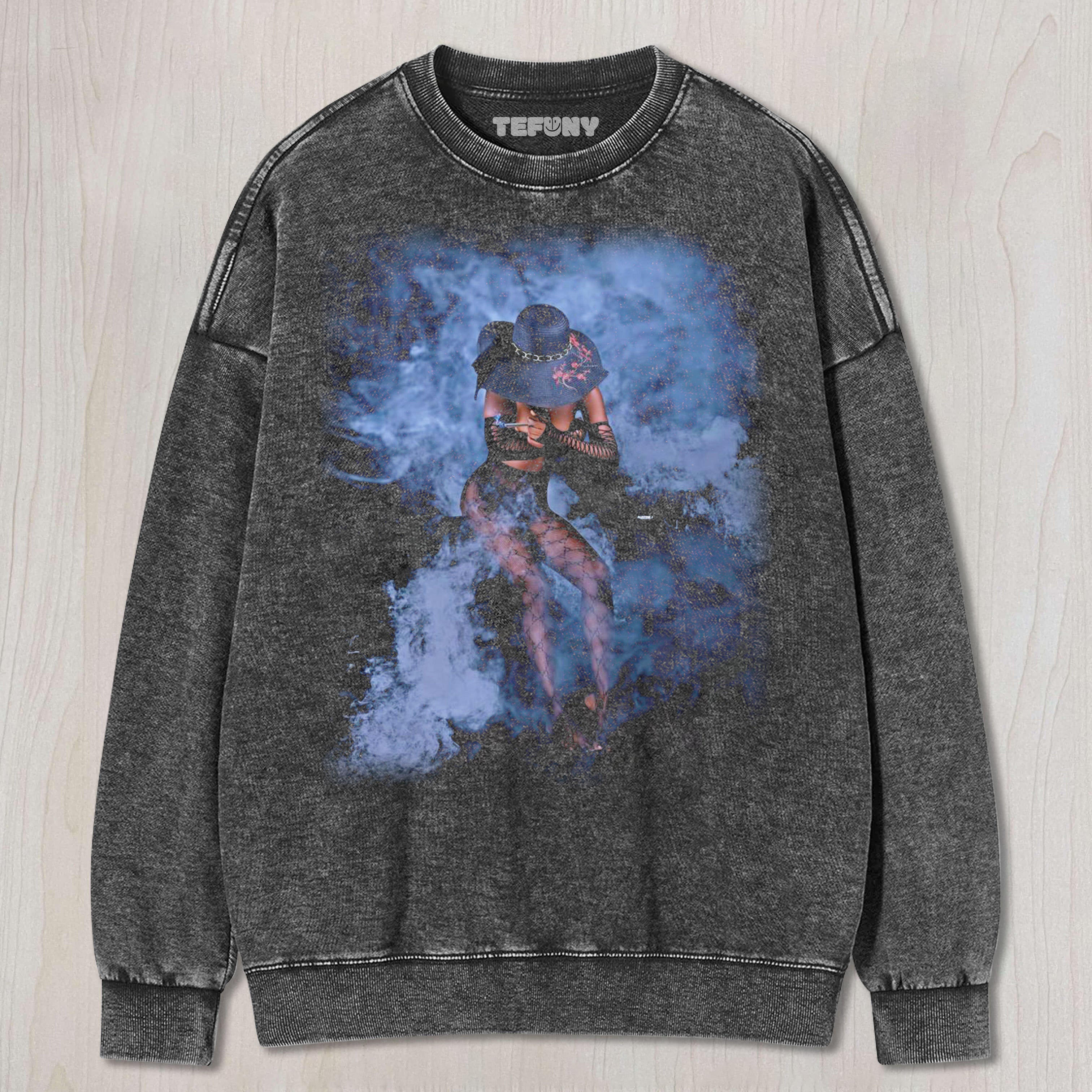 COOL GIRL SMOKING T-SHIRT V5