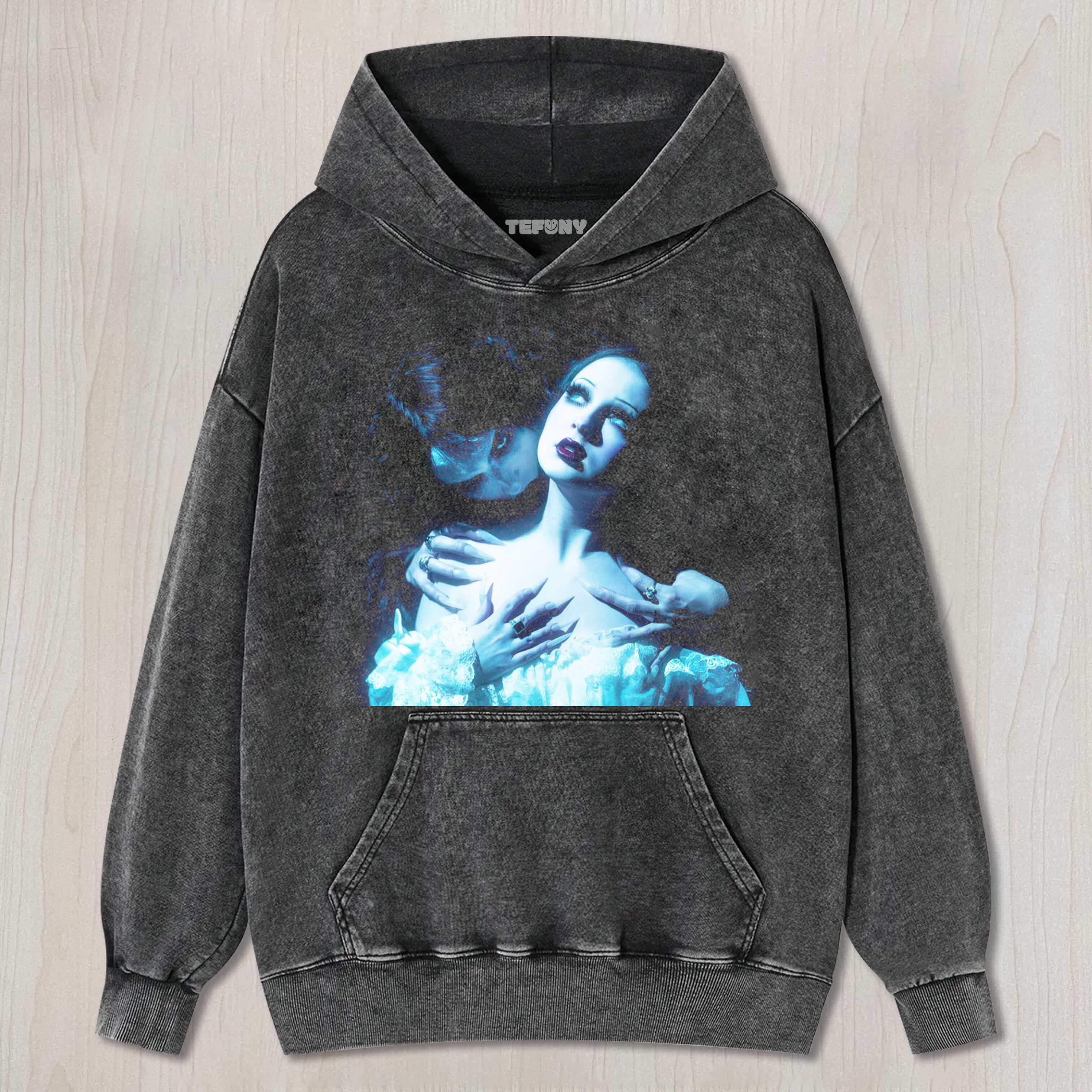 COUNT OROK & ELLEN HUTTER T-SHIRT