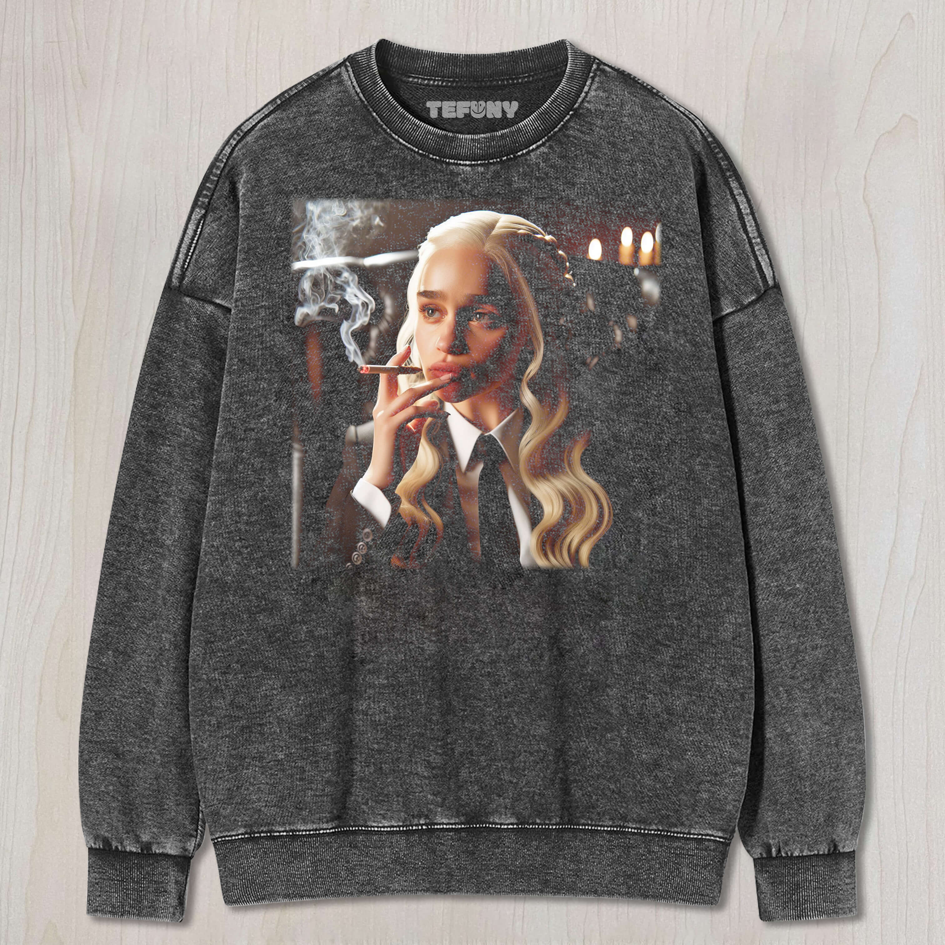 DAENERYS TARGARYEN SMOKES TEE & SWEAT & HOOD