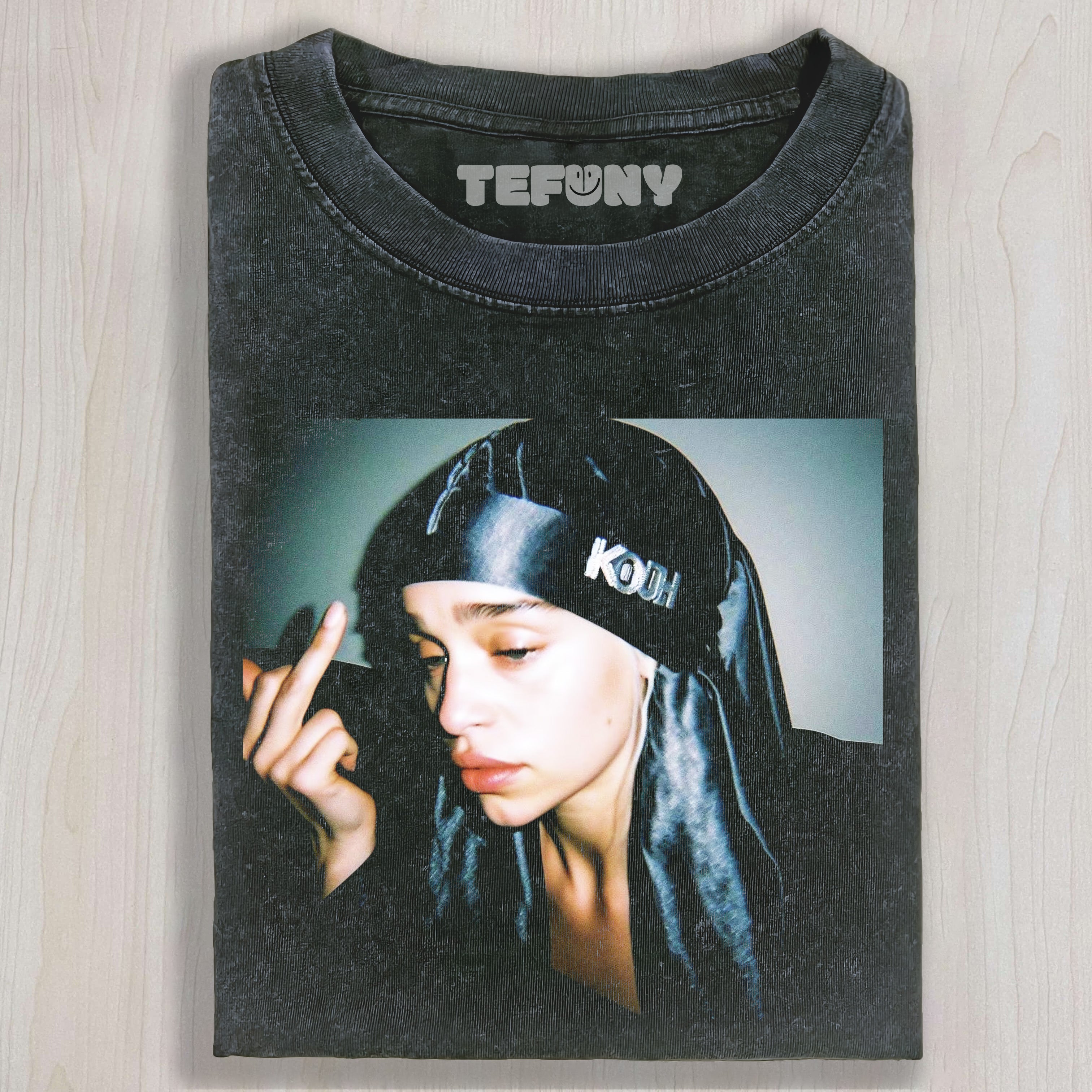 DOJA CAT GIVES THE MIDDLE FINGER T-SHIRT & LONG SLEEVES & HOODIES