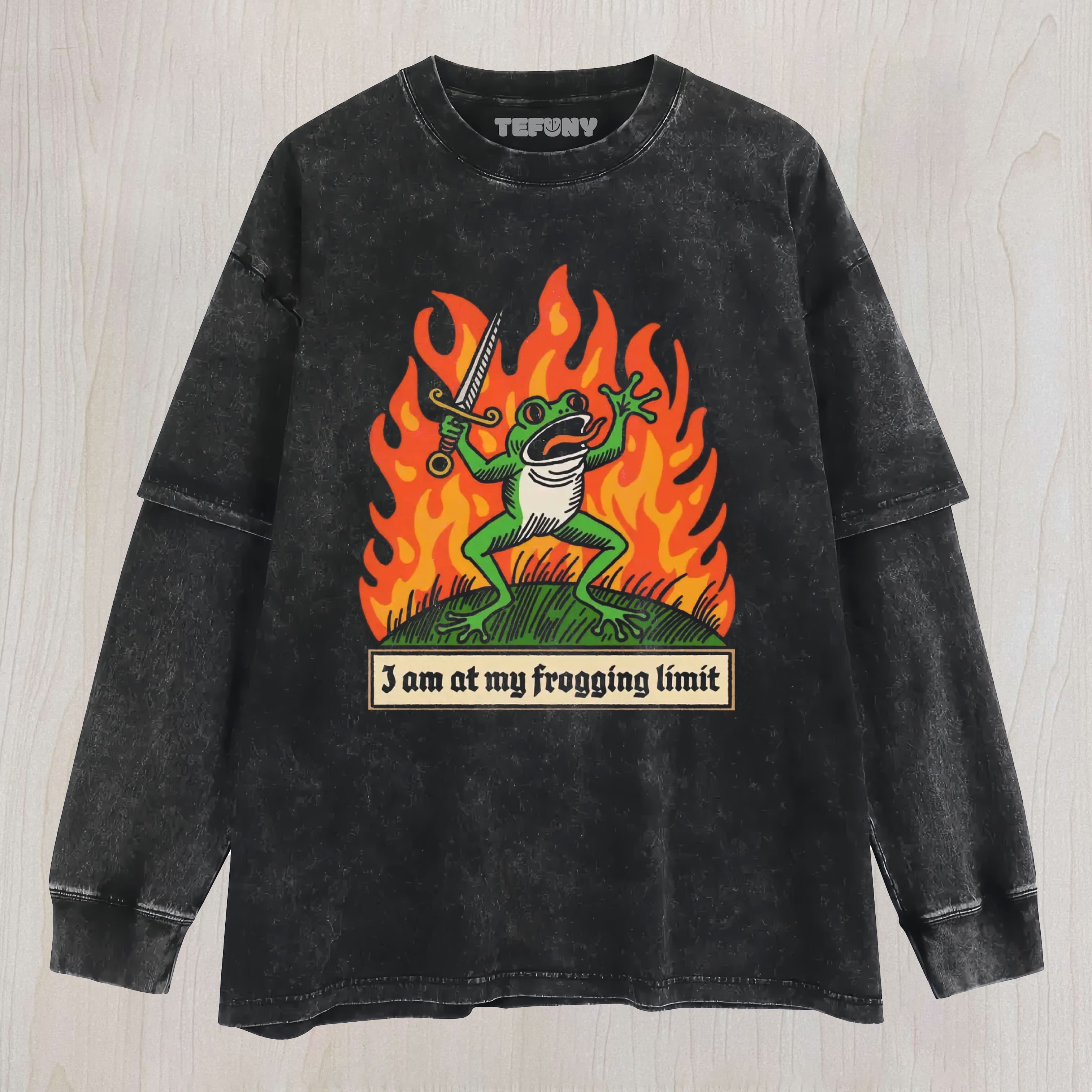 DRAMATIC SWORD GRAPHIC WASHED LAYERED LONG SLEEVE