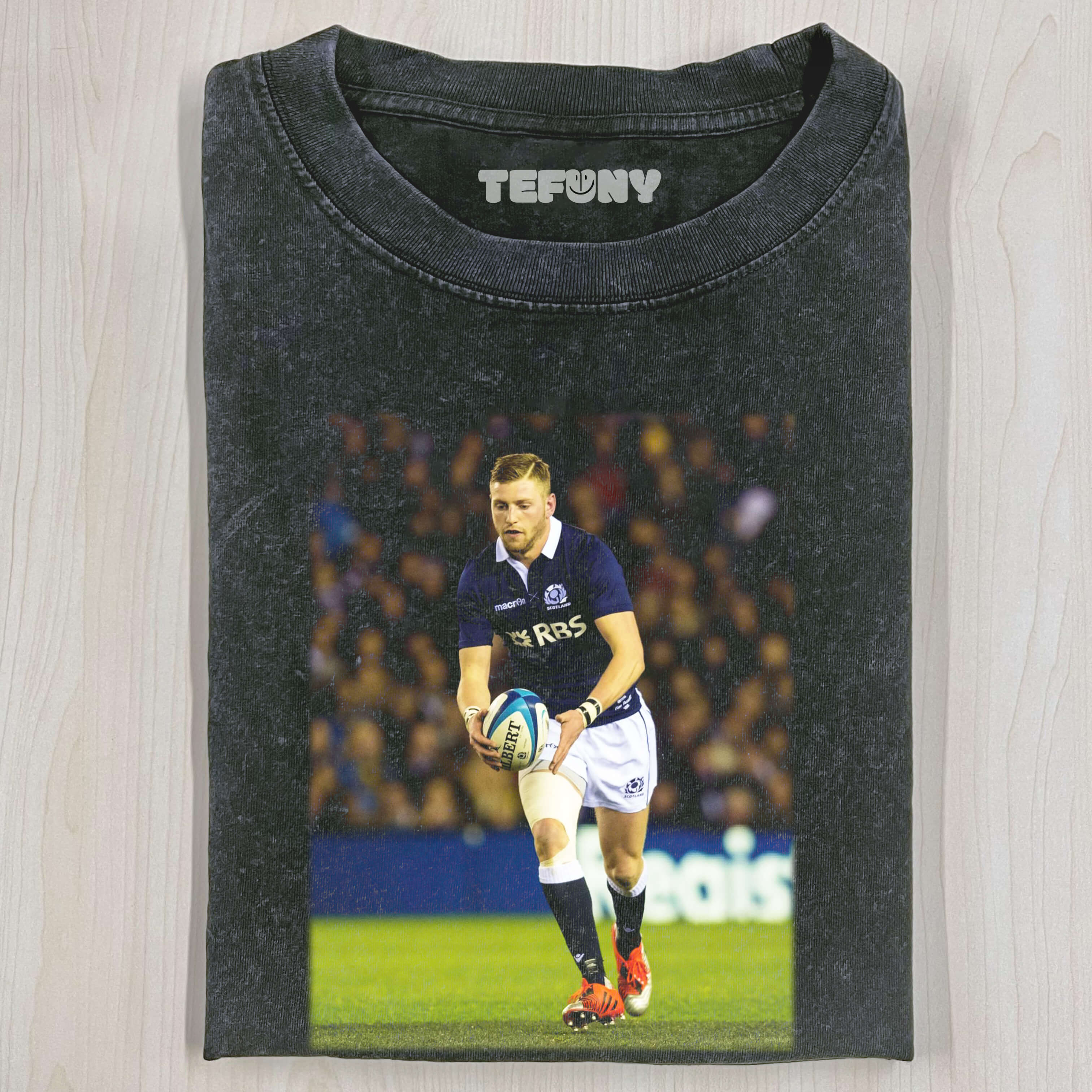 FINN RUSSELL T-SHIRT