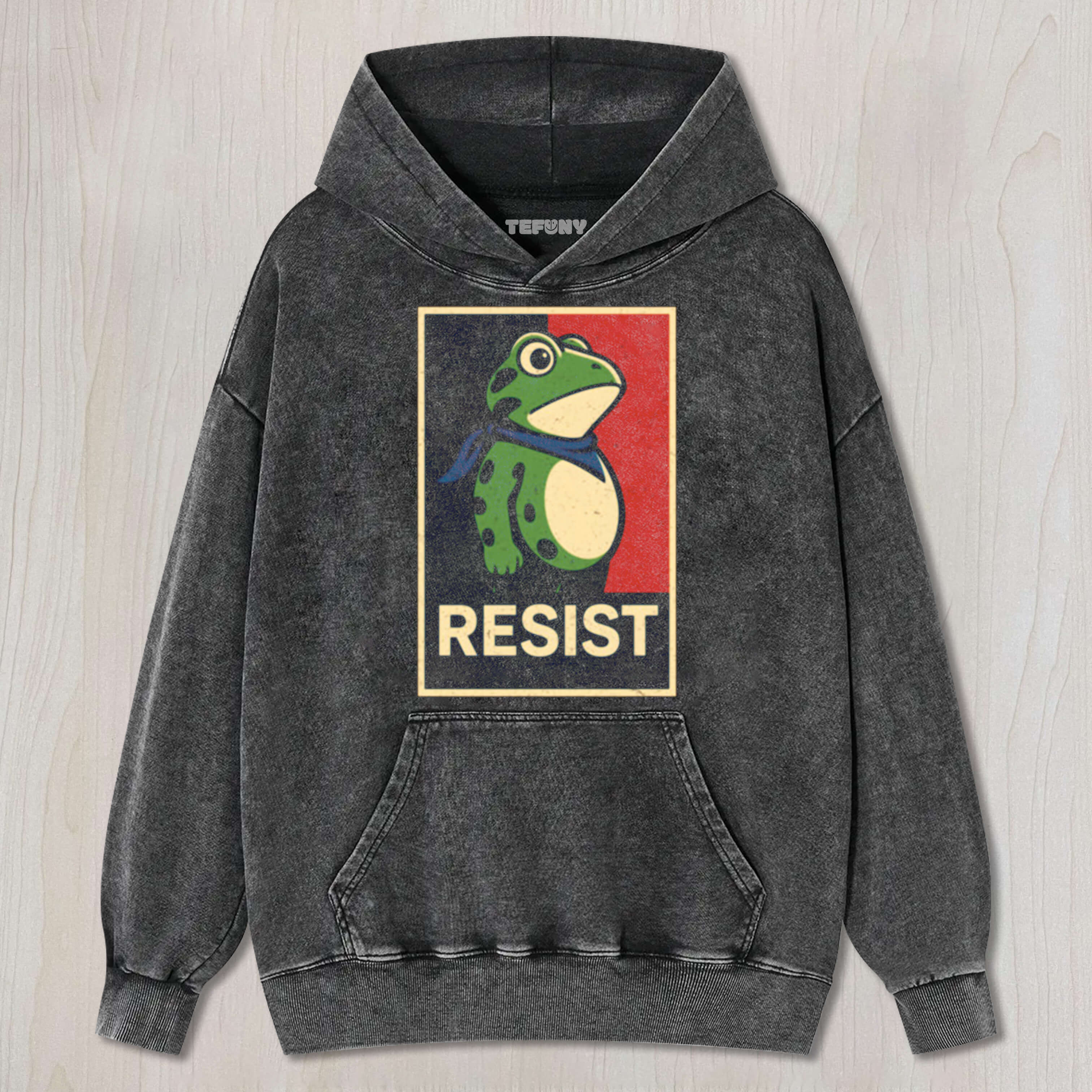 FROG STANDS AT ATTENTION T-SHIRT