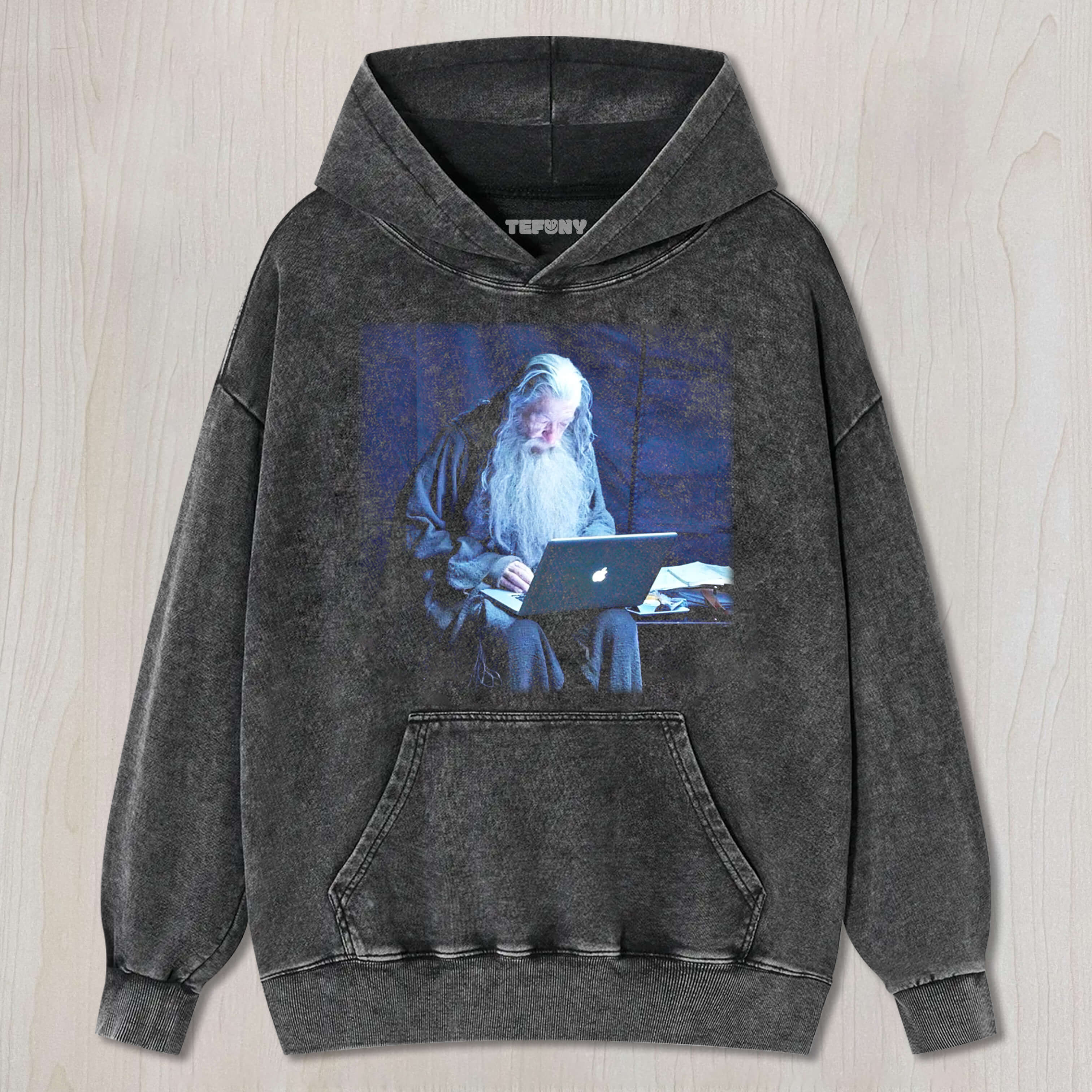 GANDALF IS USING A LAPTOP TEE & SWEAT & HOOD