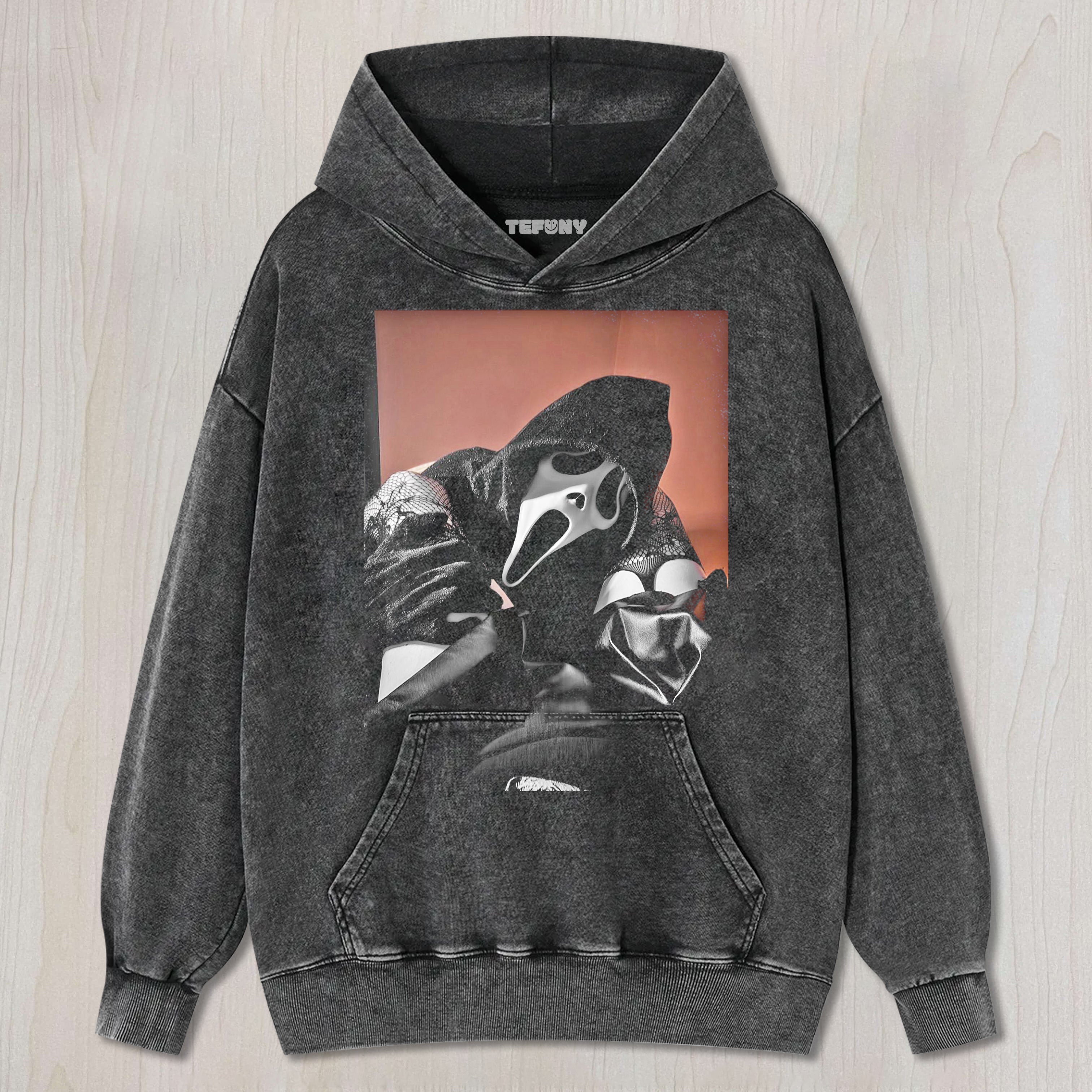 GHOST FACE LYING UNDER THE LEGS T-SHIRT