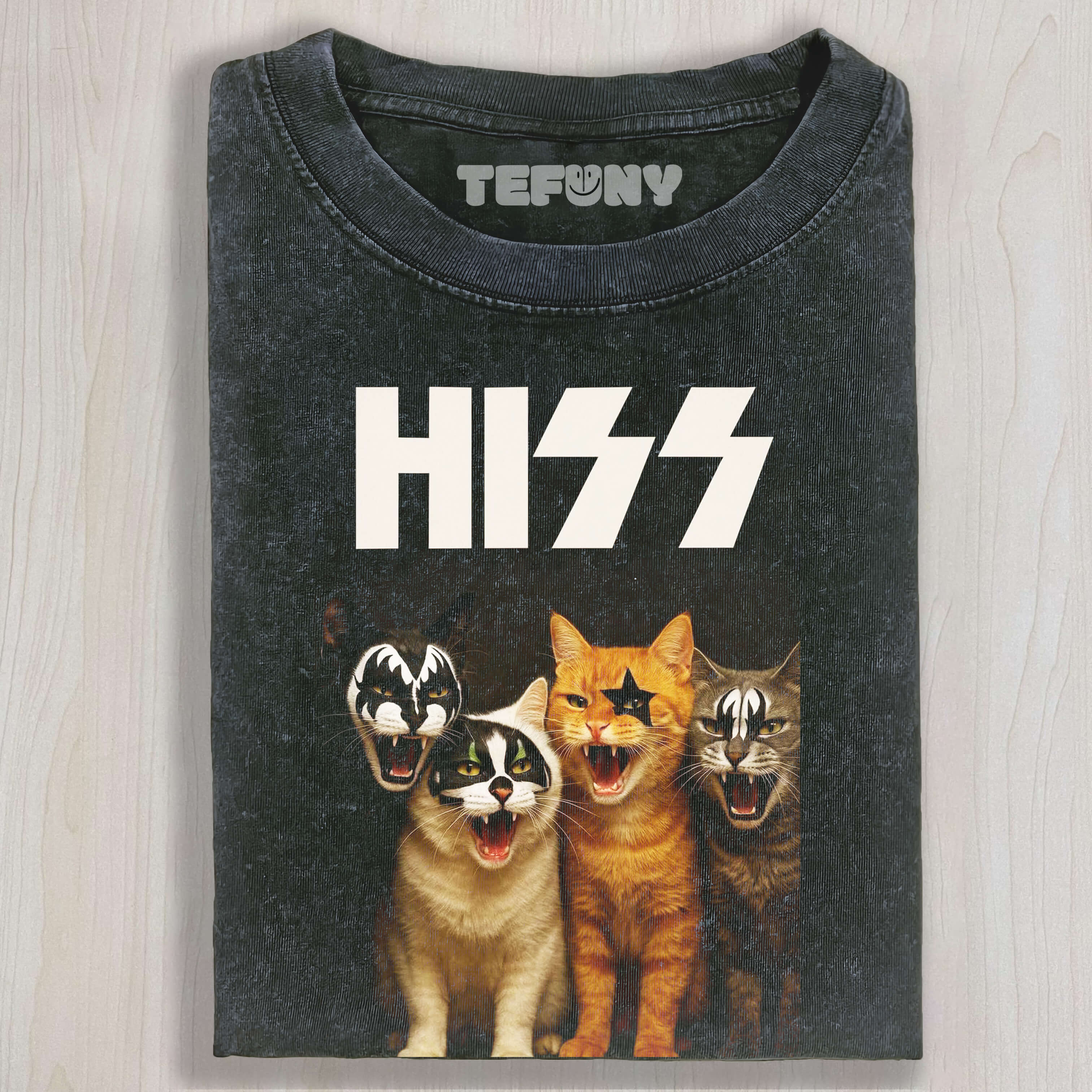 HISS CAT T-SHIRT