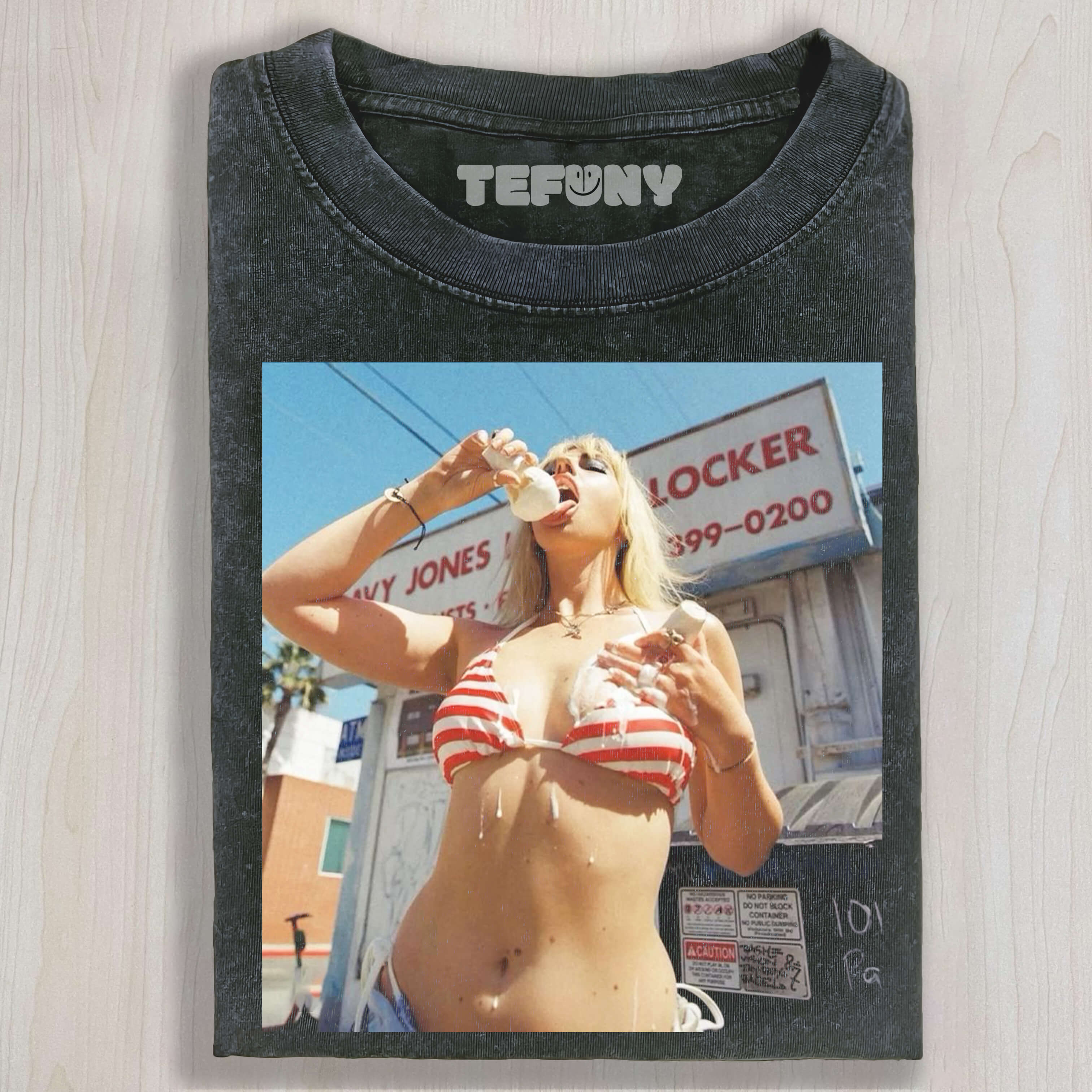 ICE CREAM DRIPPING ON THE BODY T-SHIRT