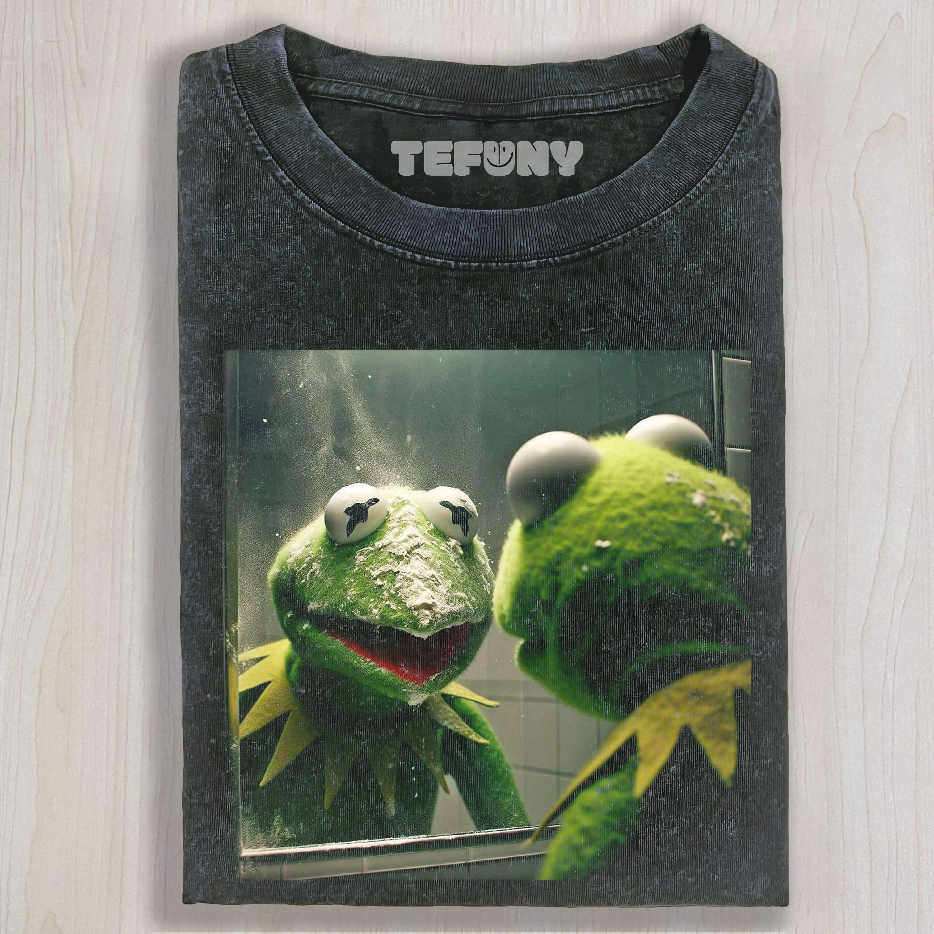 KERMIT THE FROG LOOKING IN THE MIRROR T-SHIRT