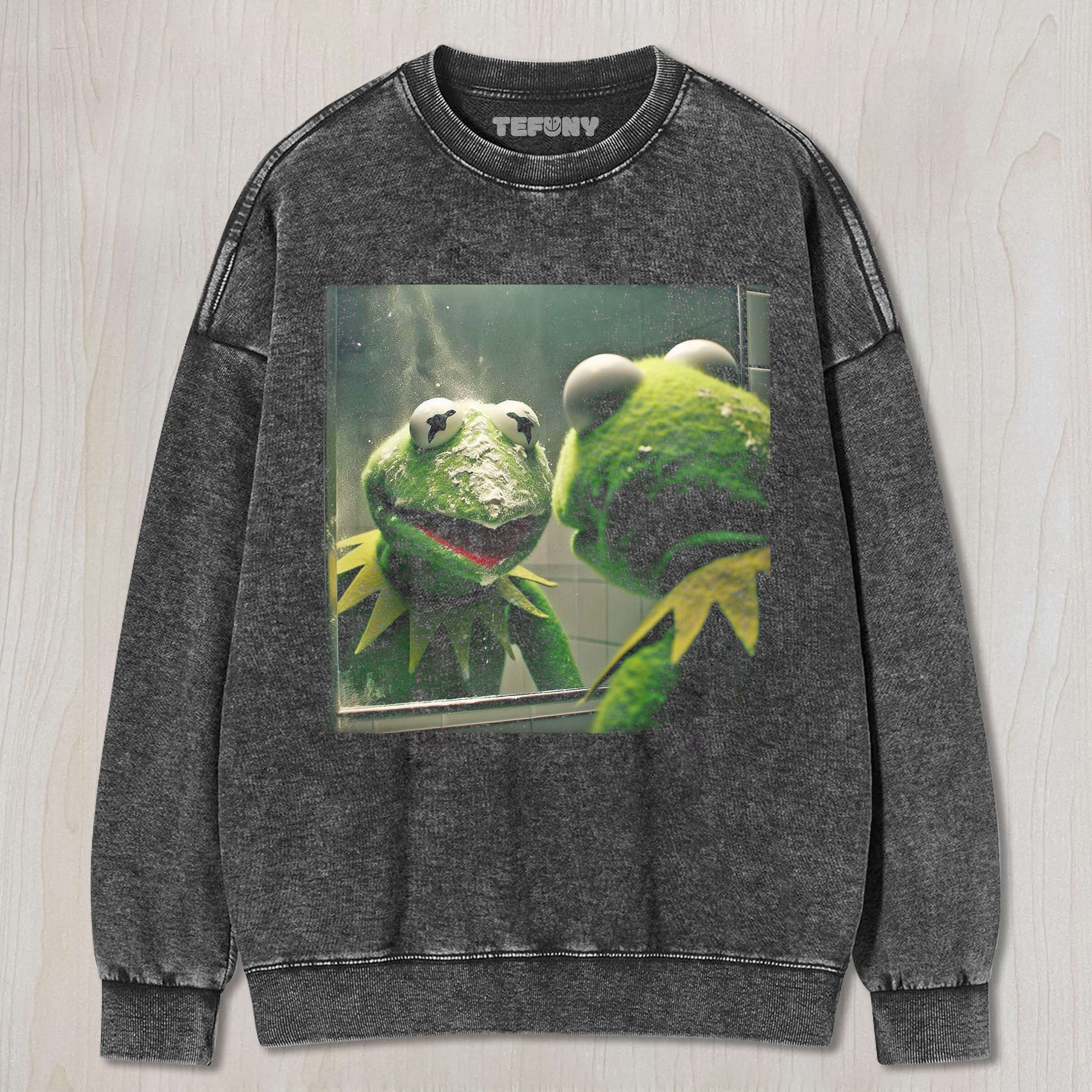 KERMIT THE FROG LOOKING IN THE MIRROR T-SHIRT