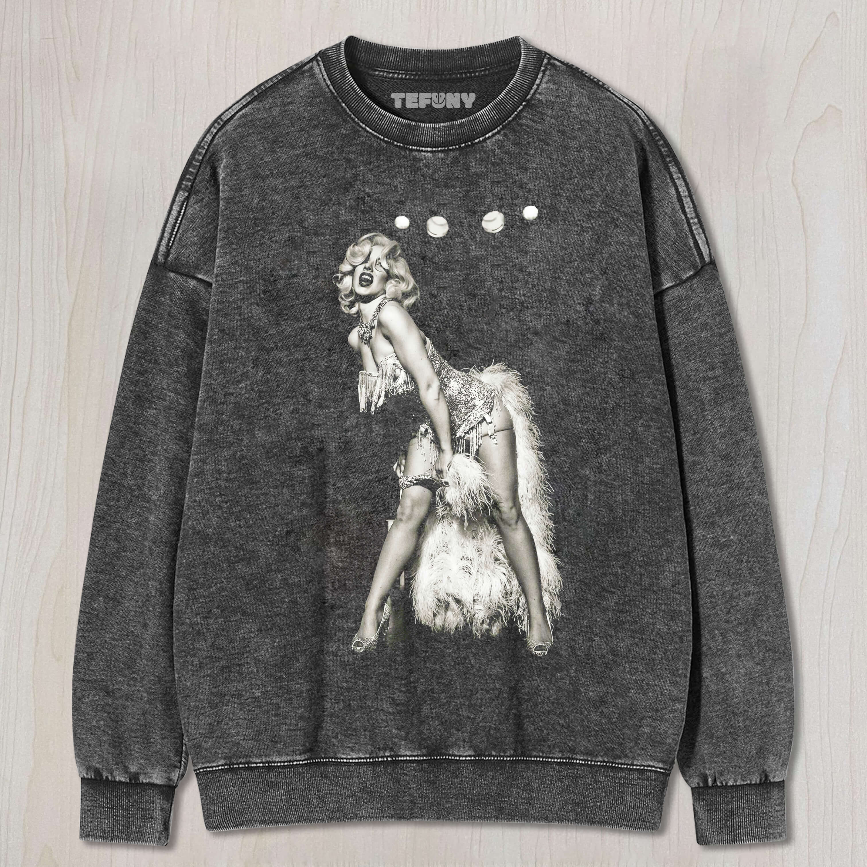 MARILYN MONROE DANCING T-SHIRT & LONG SLEEVES & HOODIES