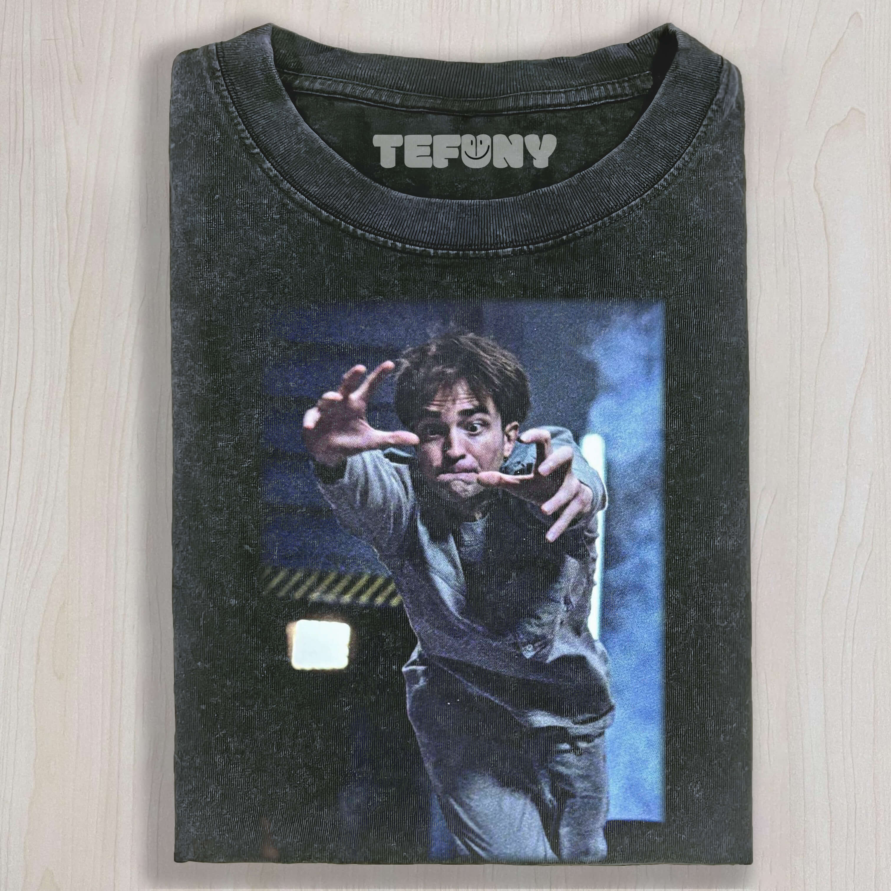 MICKEY 17  V1 T-SHIRT