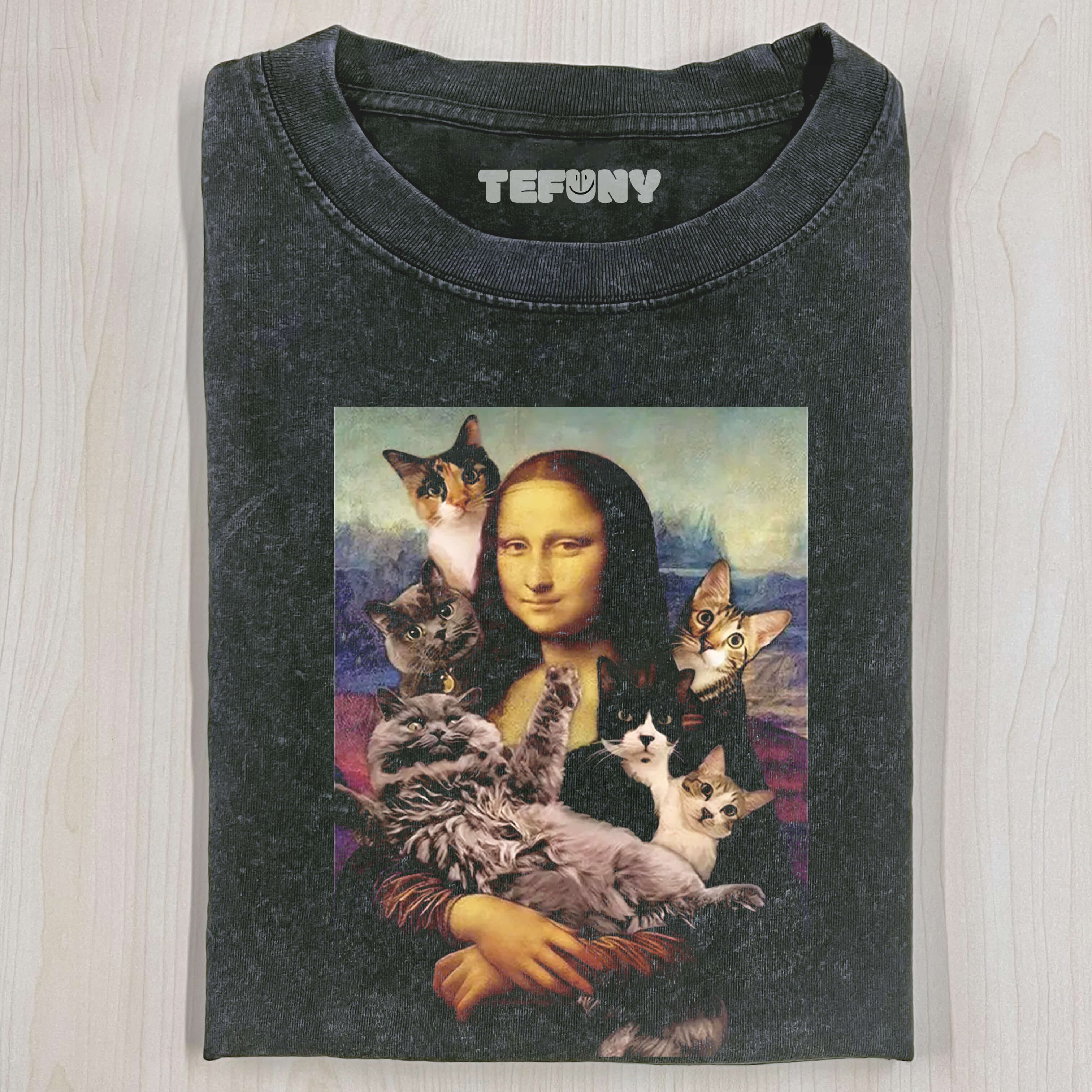 MONA LISA WITH CATS T-SHIRT V1
