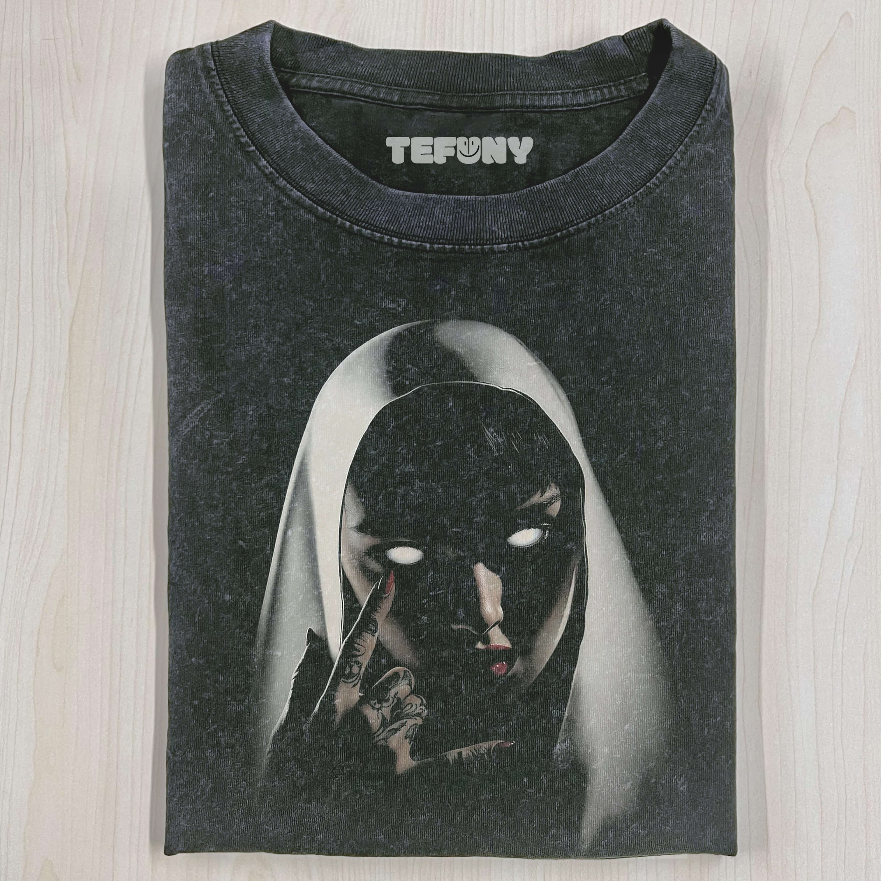 NUNS T-SHIRT