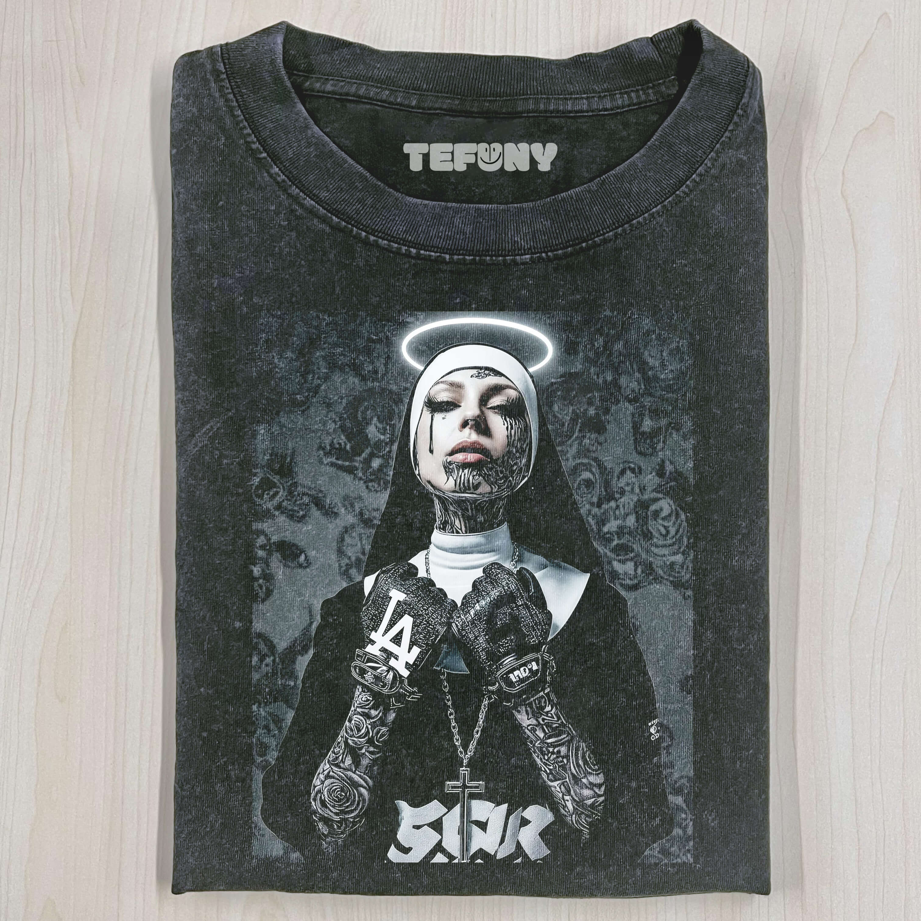 NUNS T-SHIRT V11