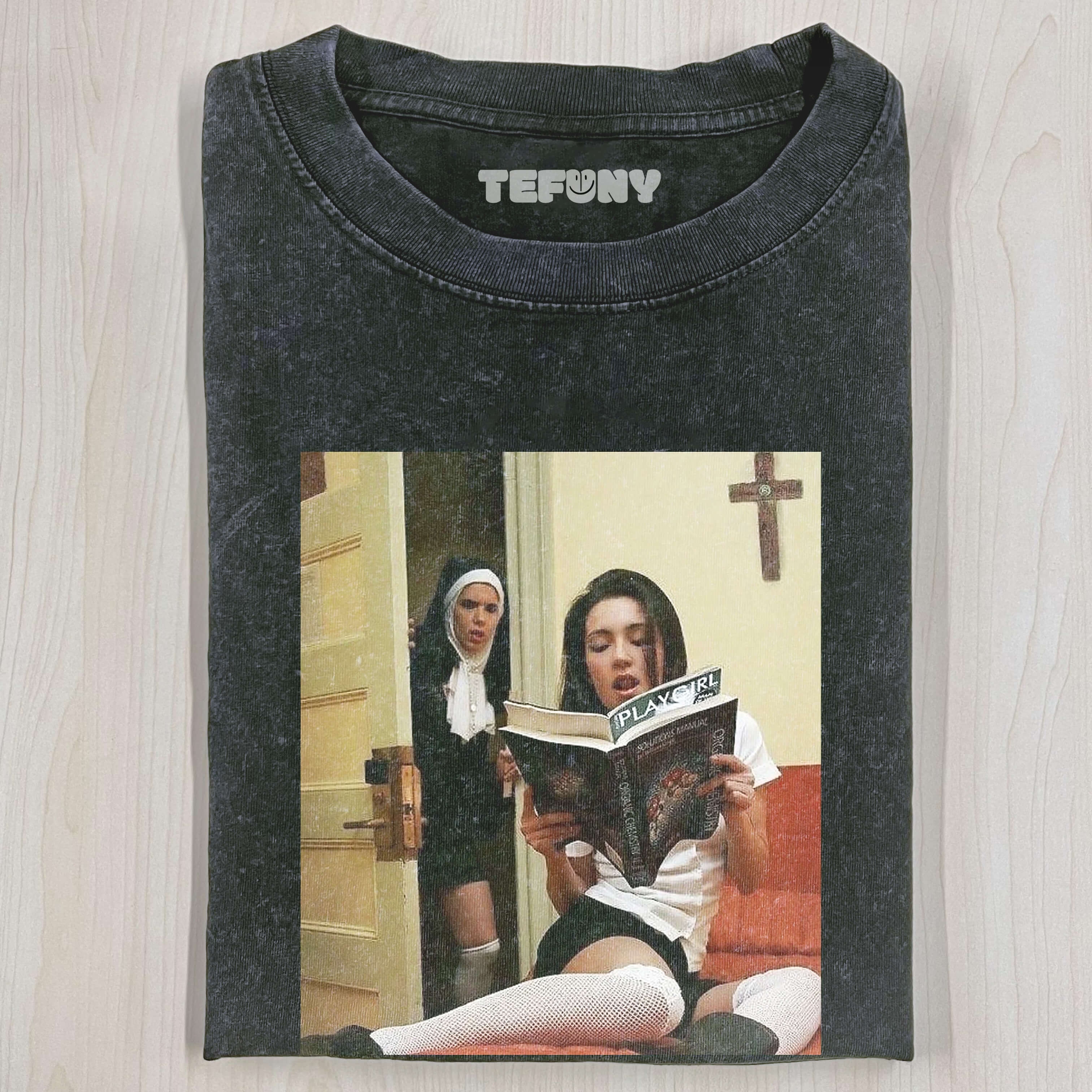 NUN T-SHIRT V4