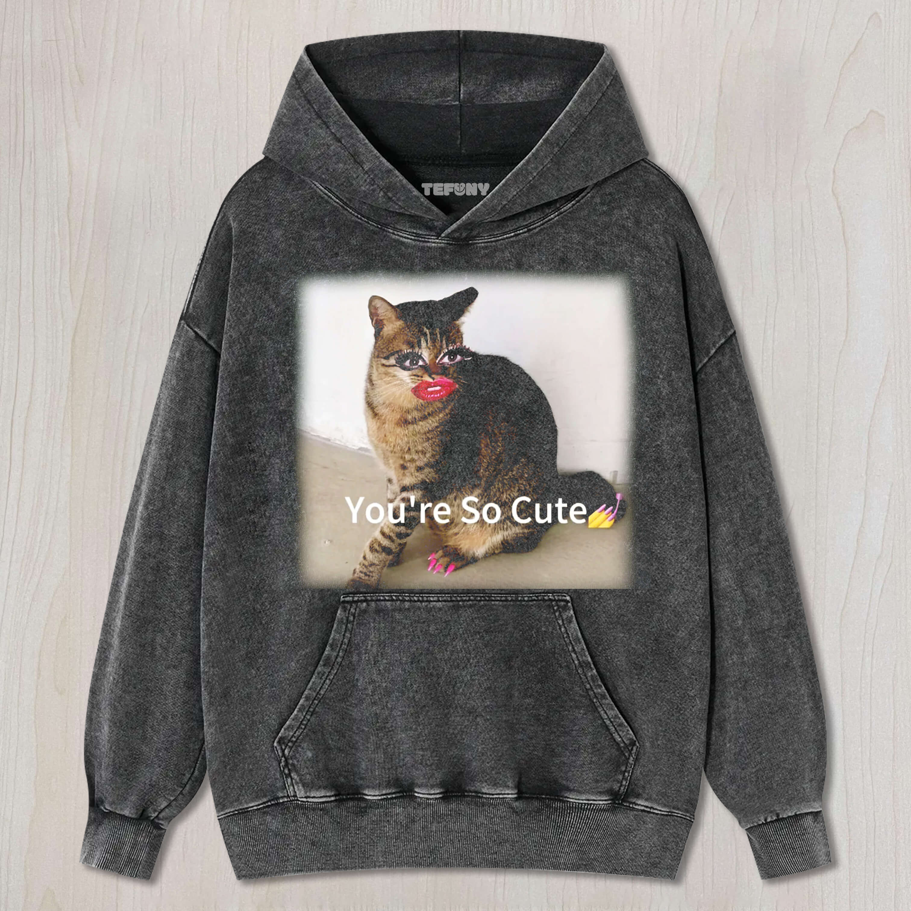 PRETTY KITTEN SHORT-SLEEVED T-SHIRT