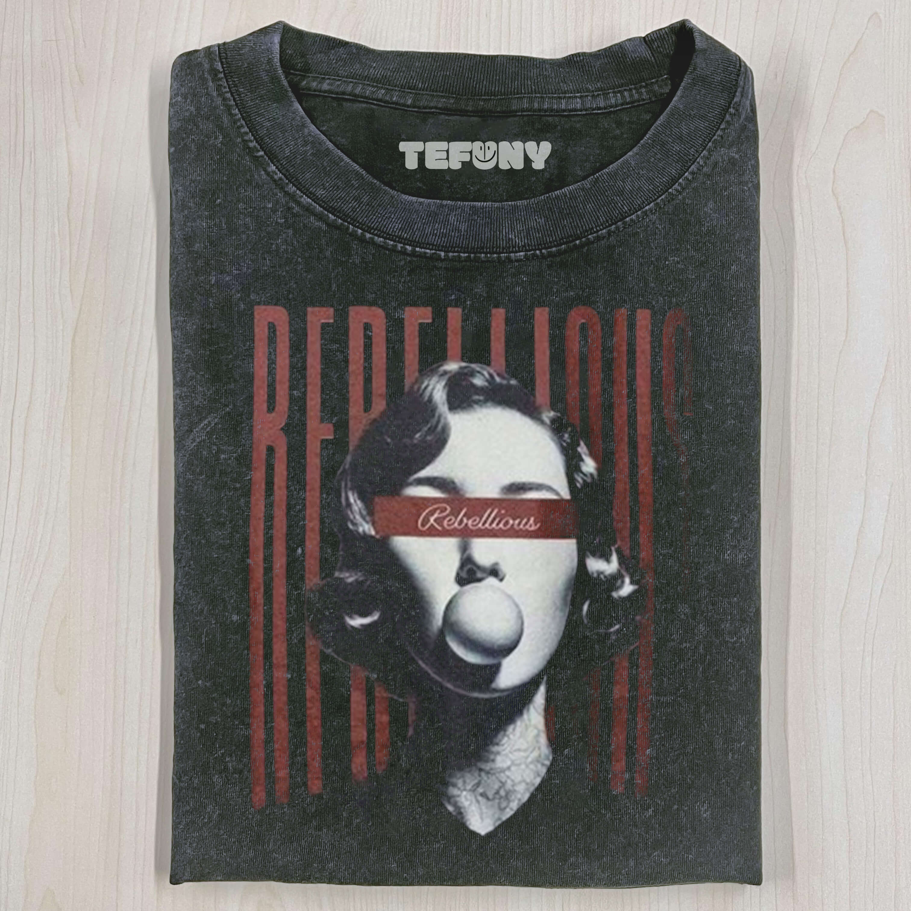 REBELLIOUS WOMAN GRAPHIC T-SHIRT