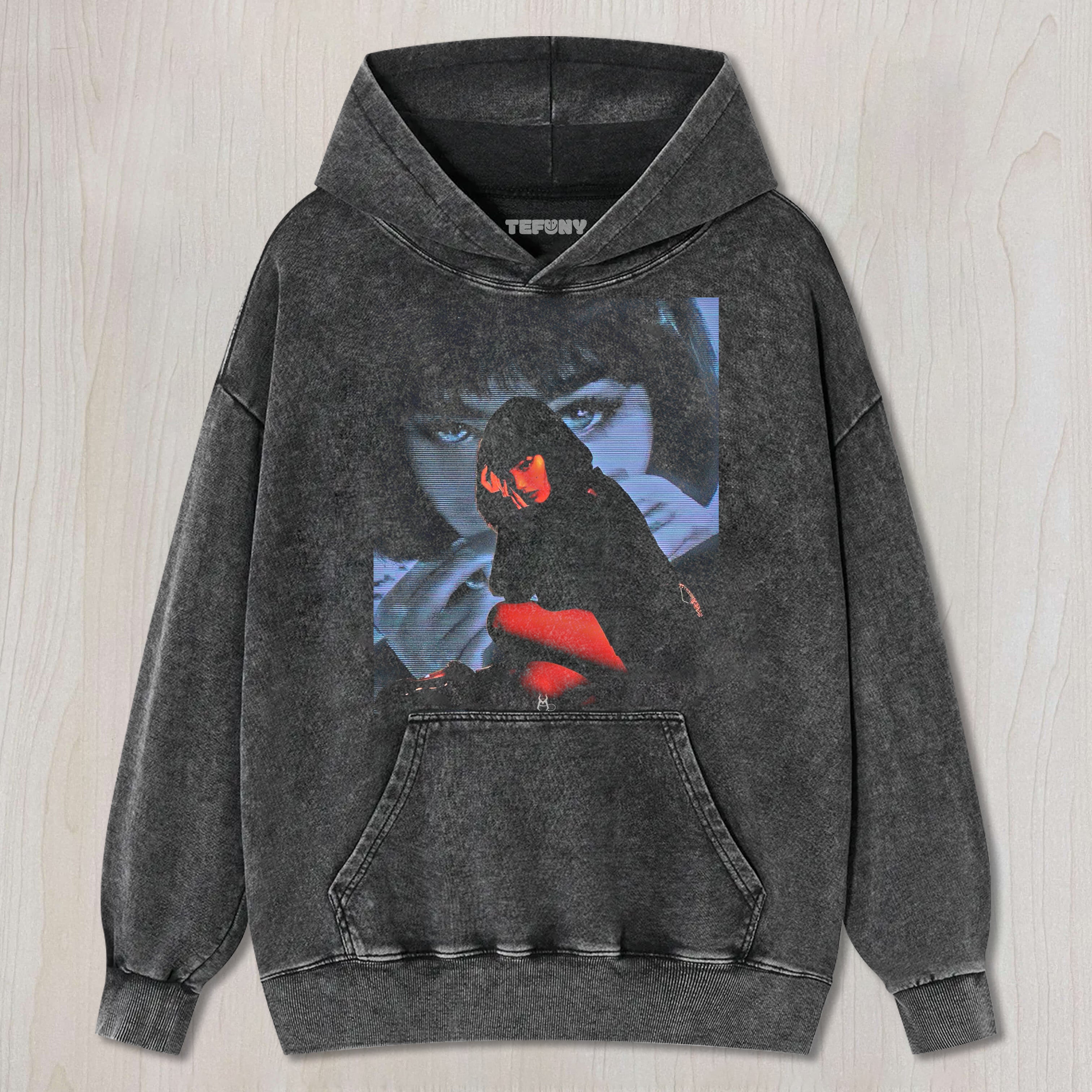 RETRO WOMAN A1 T-SHIRT