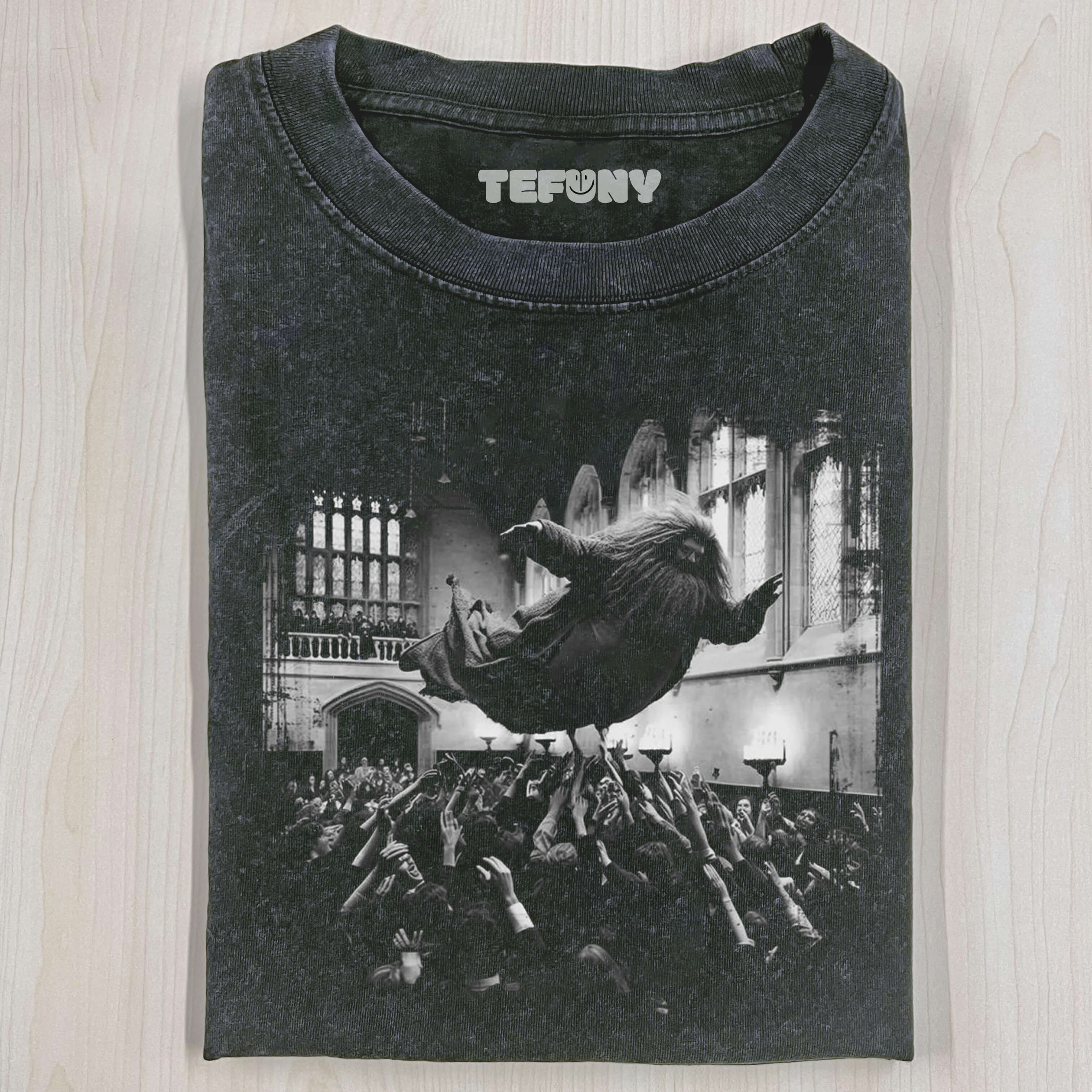 RUBEUS HAGRID HOGWARTS PARTY STAR T-SHIRT