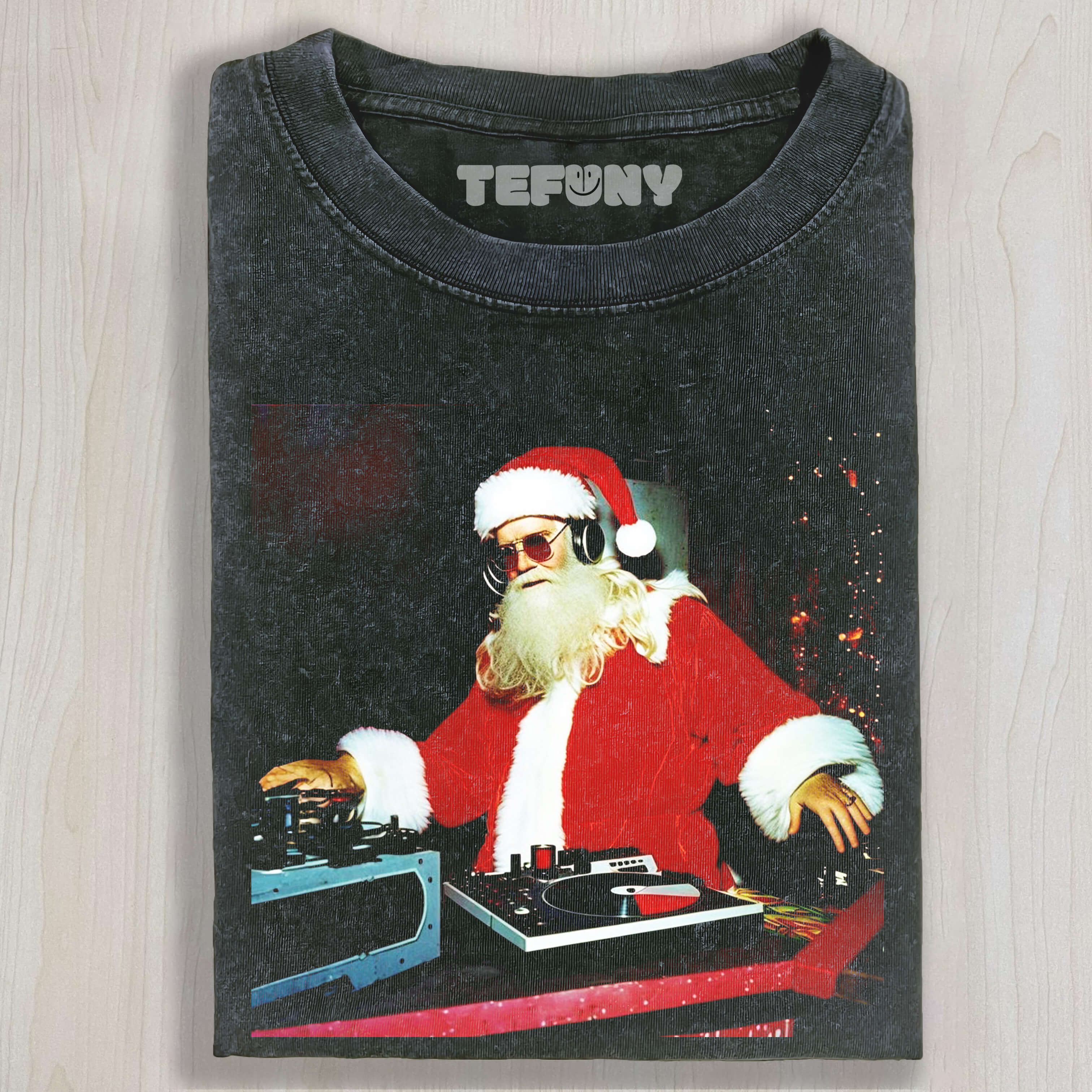 SANTA CLAUS DJING T-SHIRT & LONG SLEEVES & HOODIES