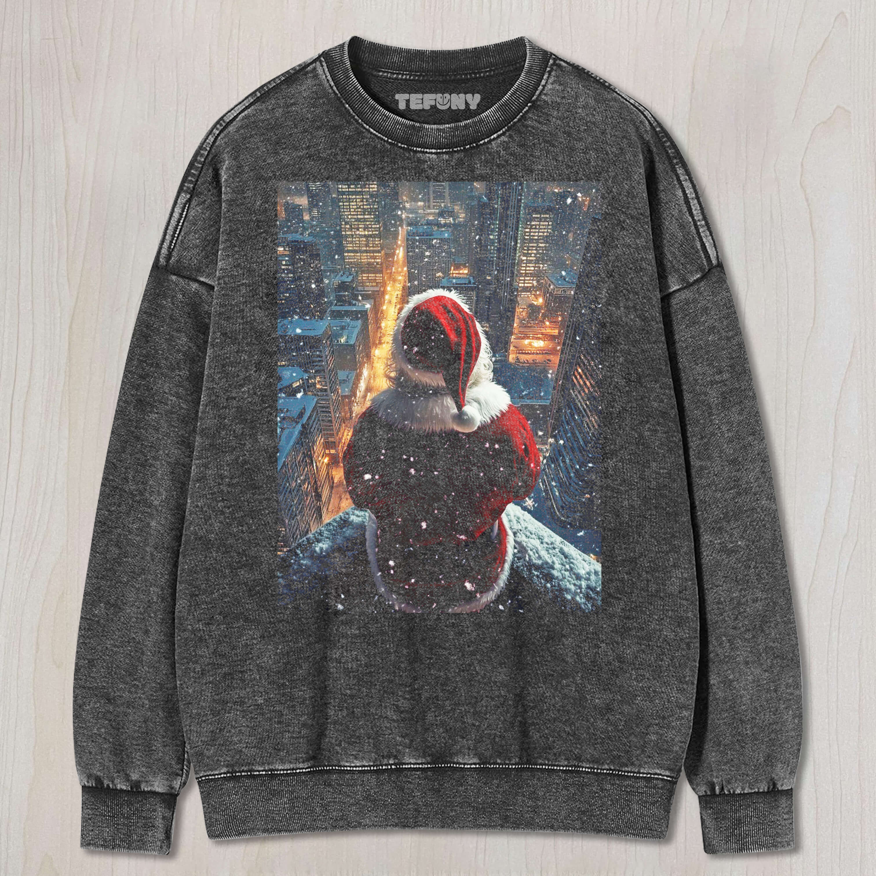 SANTA CLAUS FACES THE CITY TEE & SWEAT & HOOD