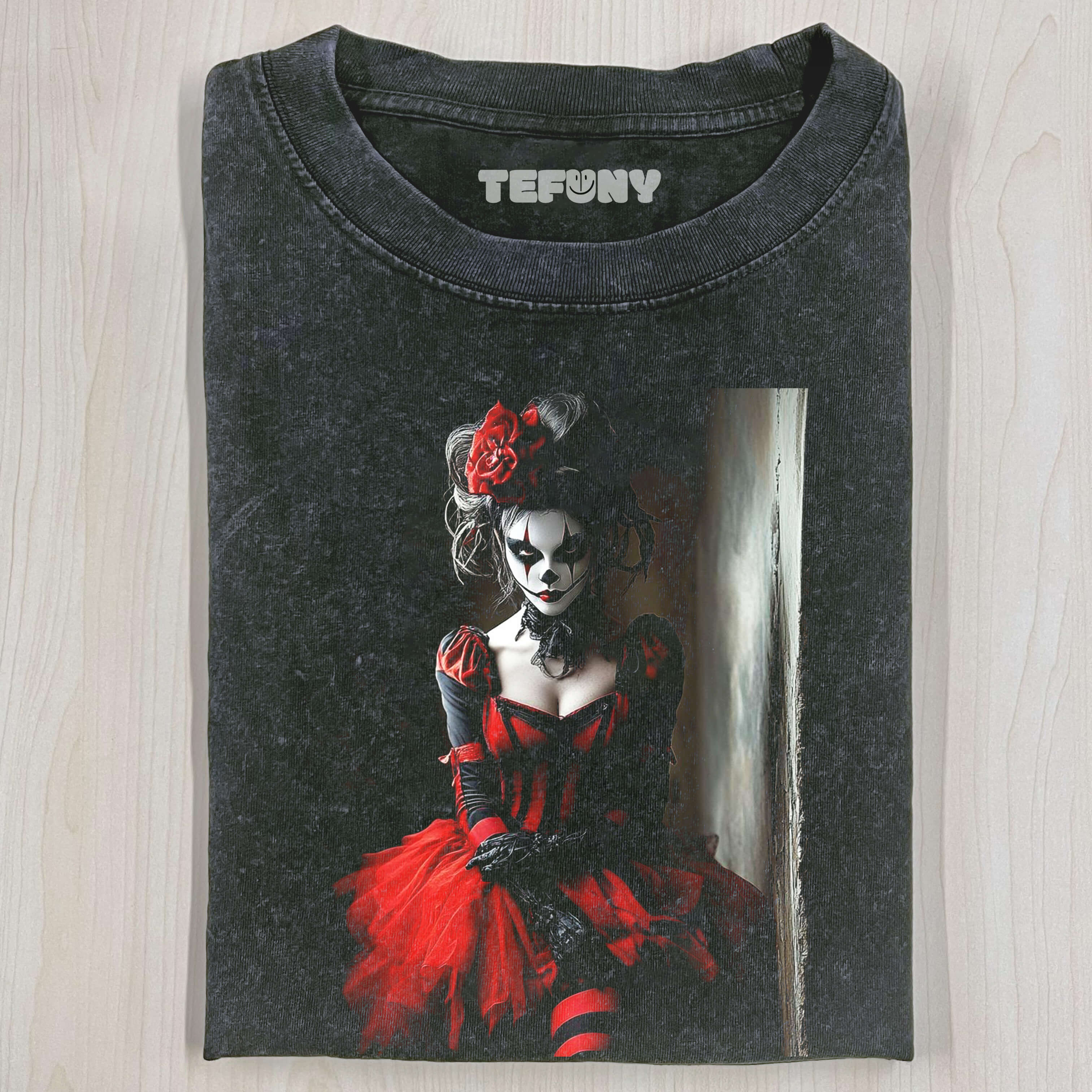 SCARY CLOWN IN RED T-SHIRT