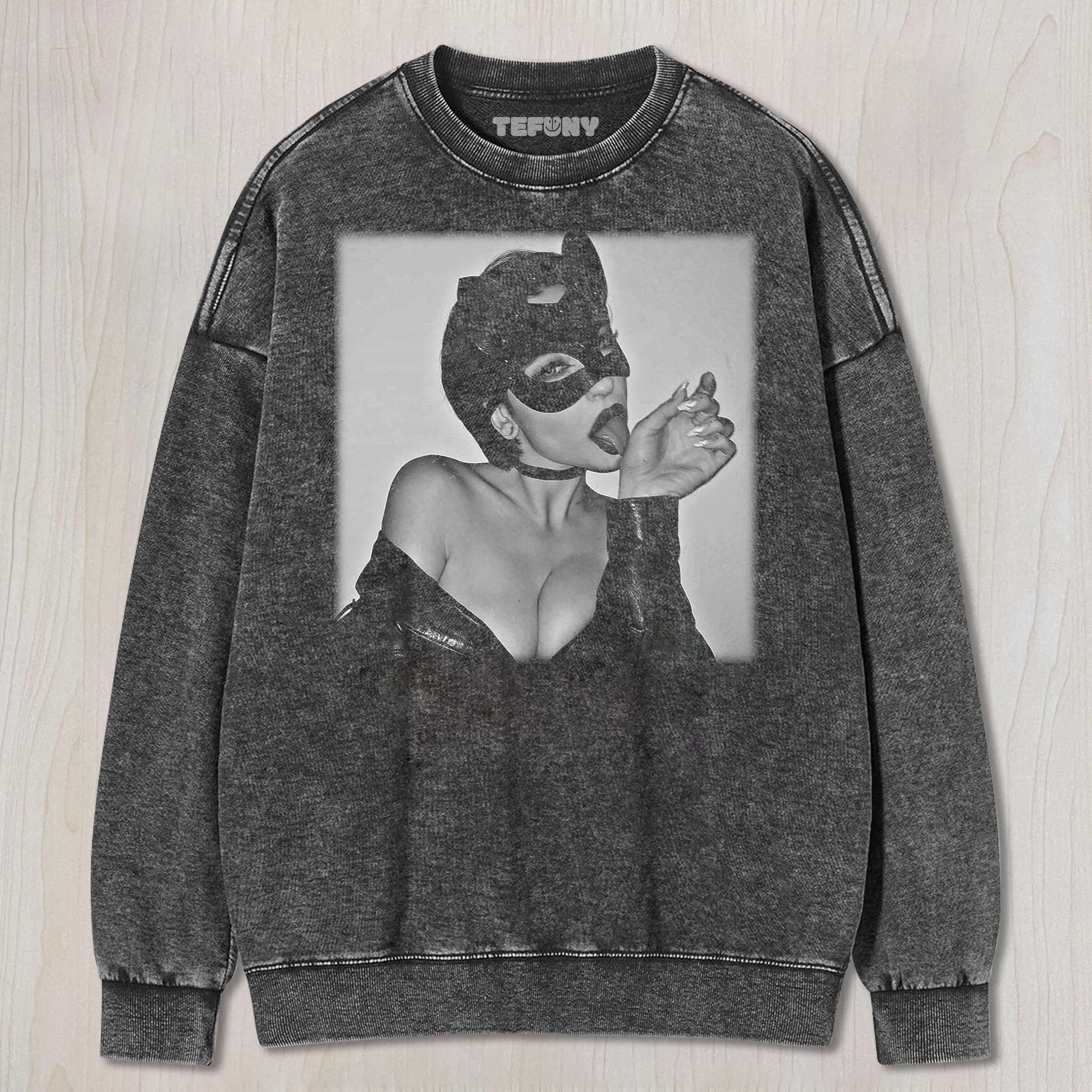 SEXY CATWOMAN TEE & SWEAT & HOOD