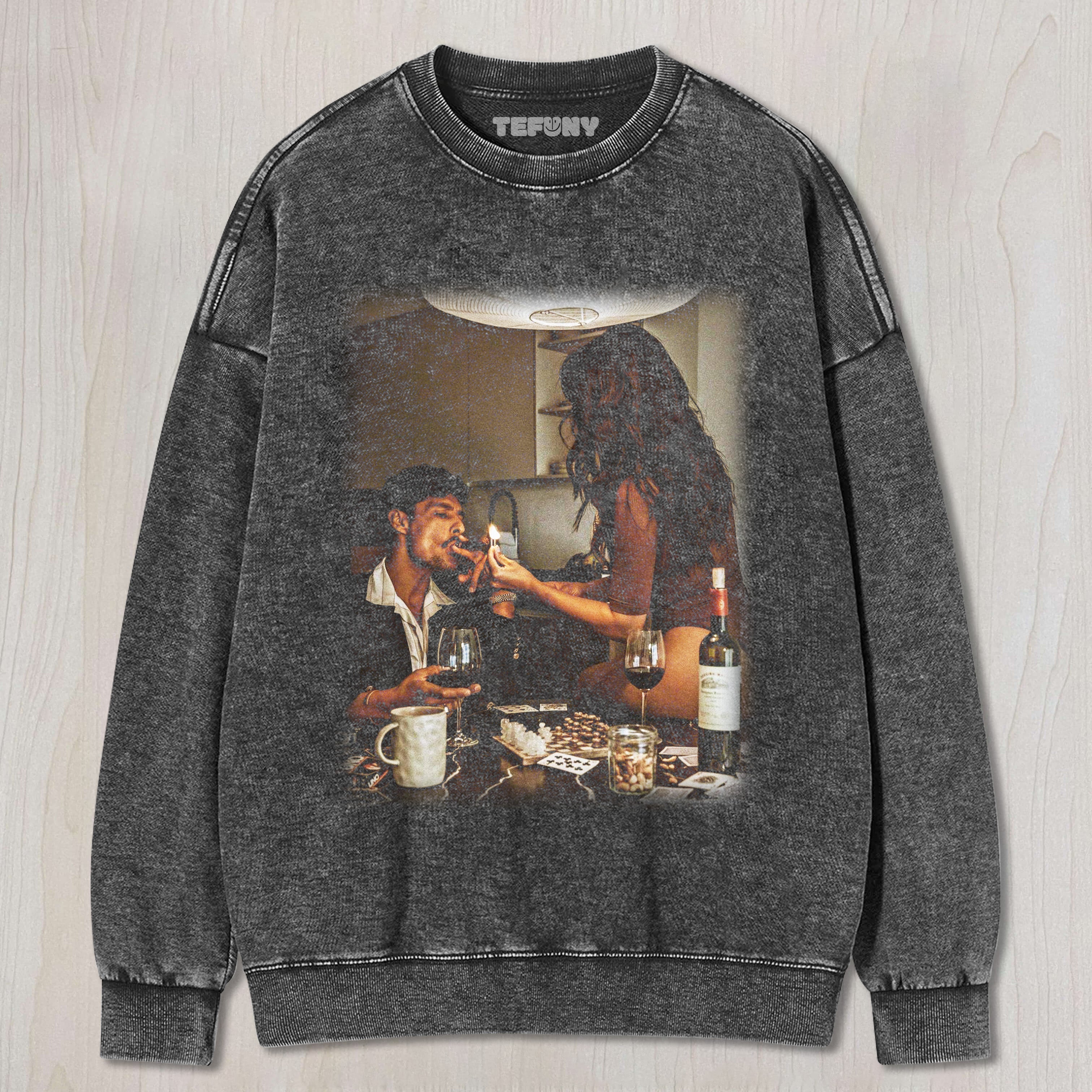 SEXY COUPLE ON A DATE T-SHIRT