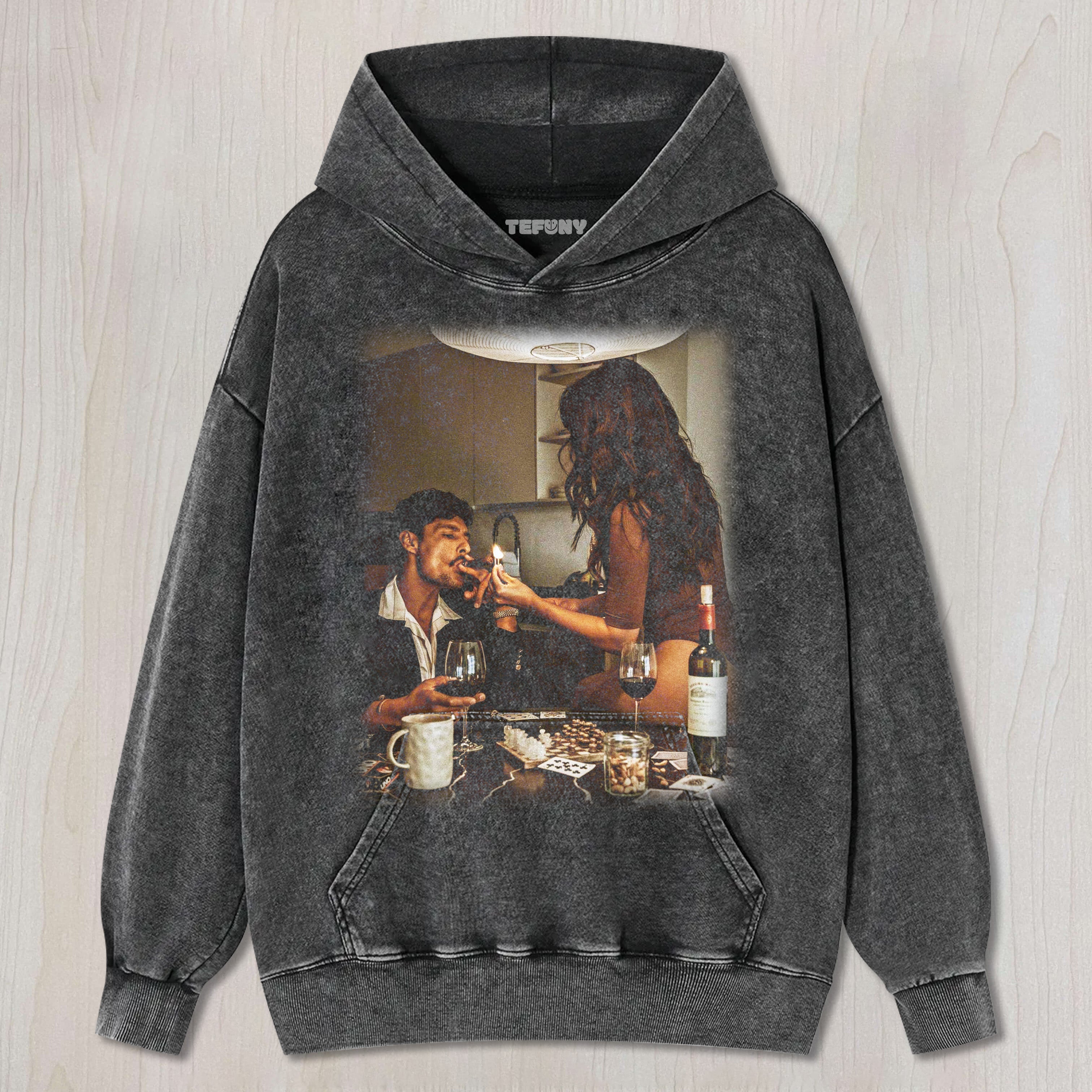 SEXY COUPLE ON A DATE T-SHIRT