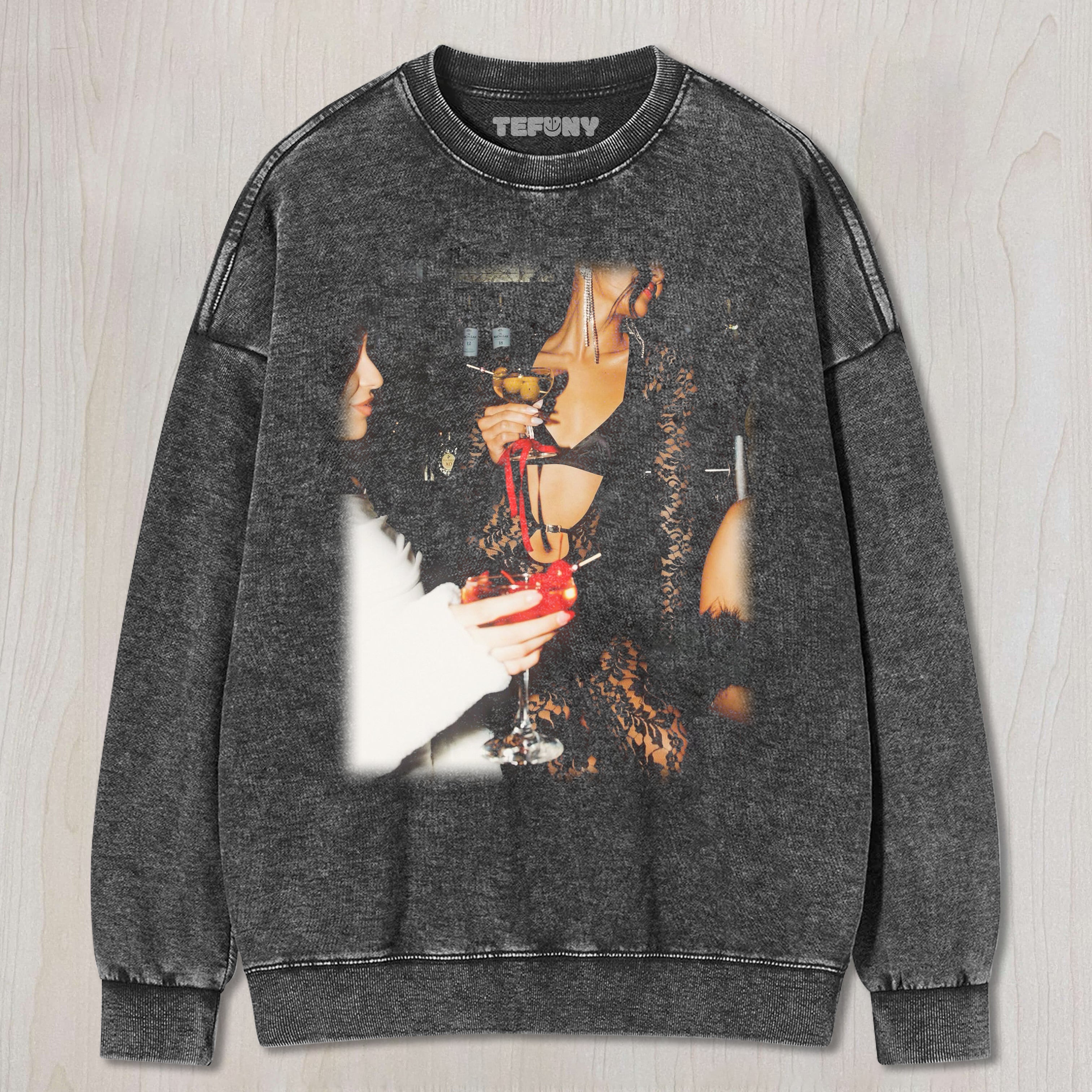 SEXY GIRL DRINKING T-SHIRT