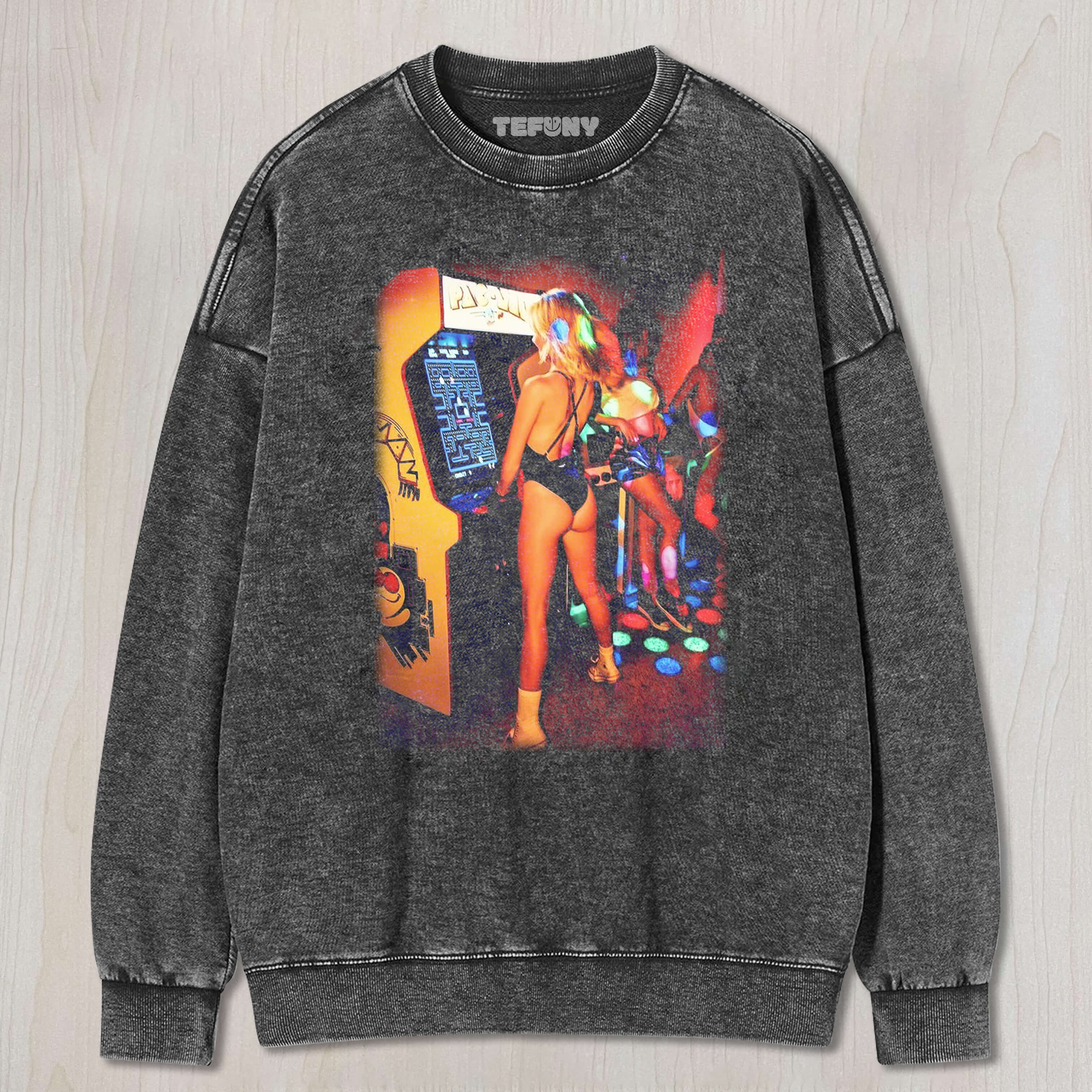 SEXY WOMEN AND GAME CONSOLES TEE & SWEAT & HOOD